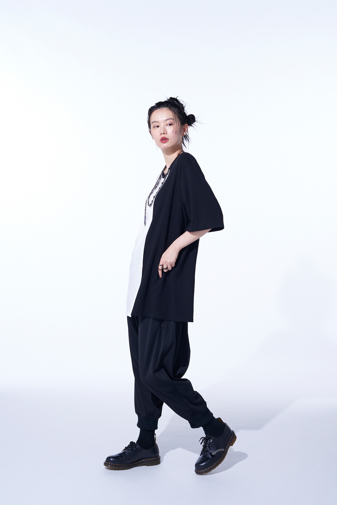 POLYESTER SMOOTH JERSEY BALLOON SARUEL PANTS WITH RIBBED HEMS