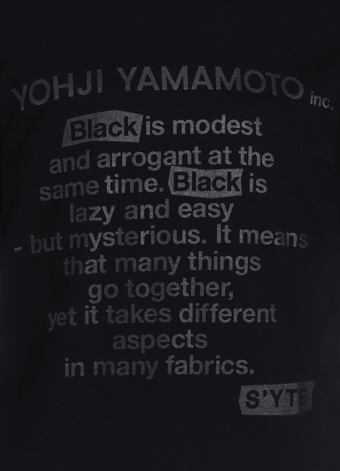 「BLACK IS MODEST」MESSAGE T-SHIRT