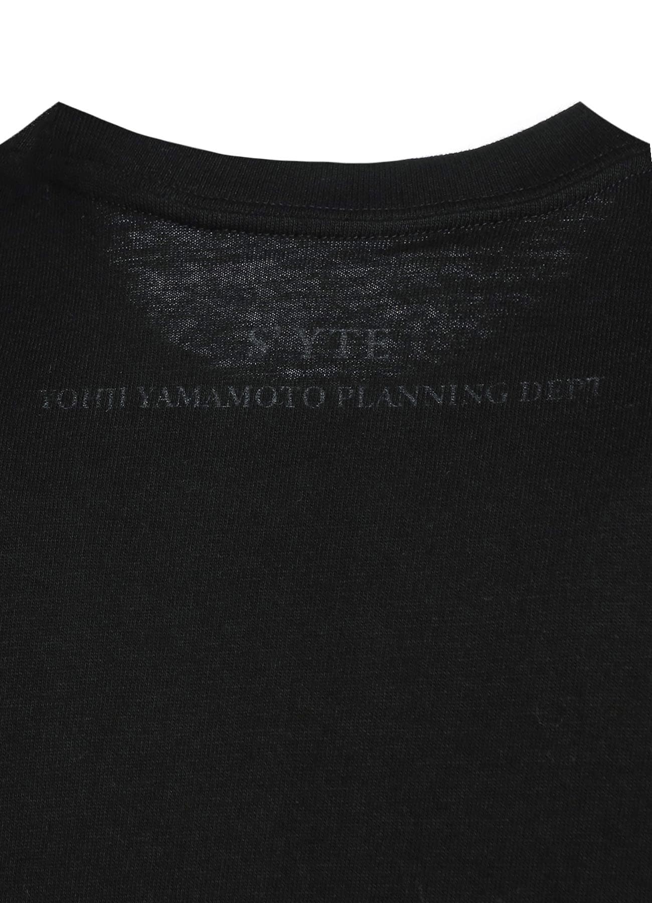 「BLACK IS MODEST」MESSAGE T-SHIRT