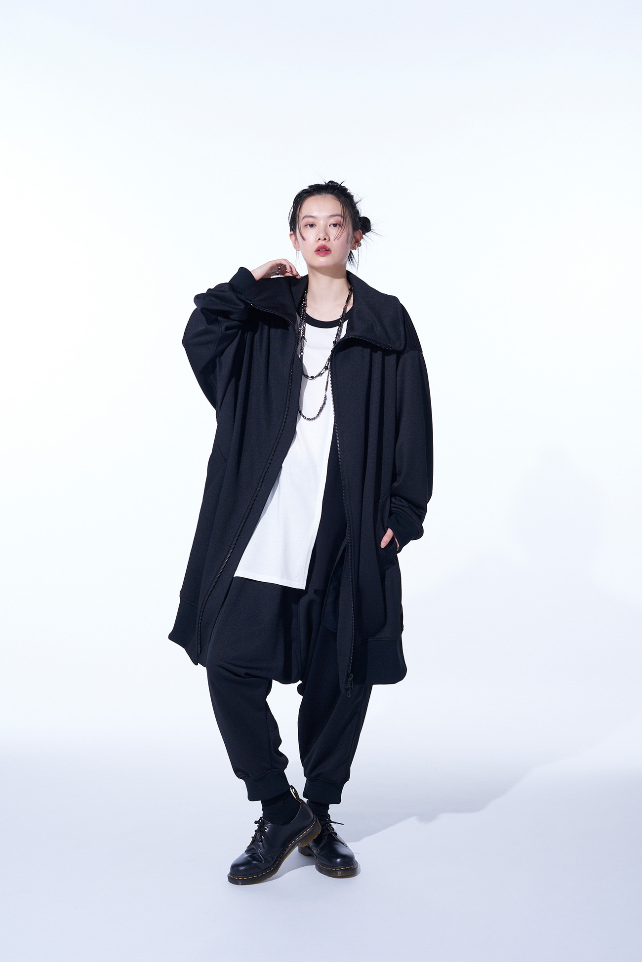 POLYESTER SMOOTH JERSEY OVERSIZED LONG TRUCK TOP(M Black): S'YTE 