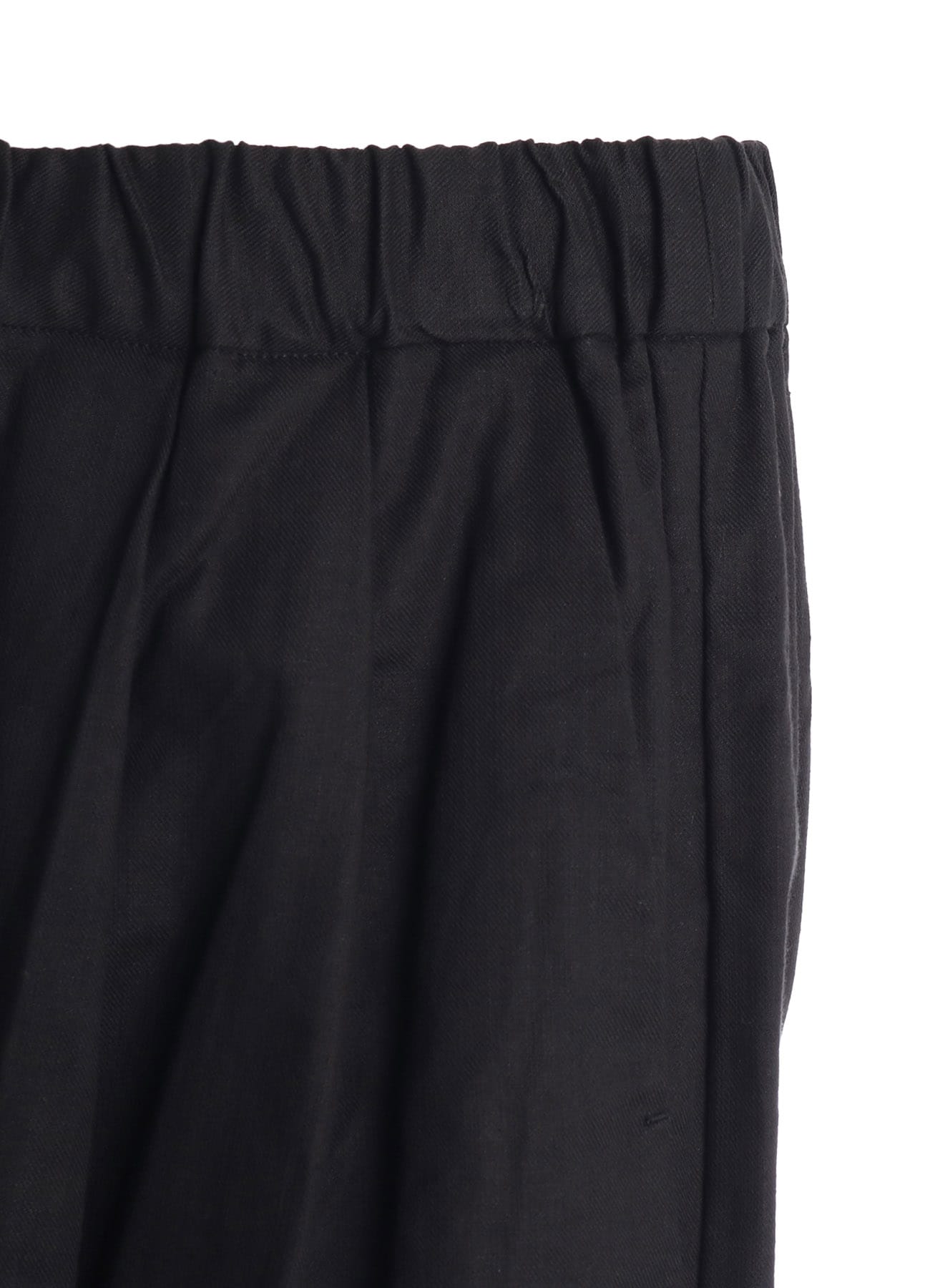 C/L UNEVEN THREAD SERGE TUCK PANTS