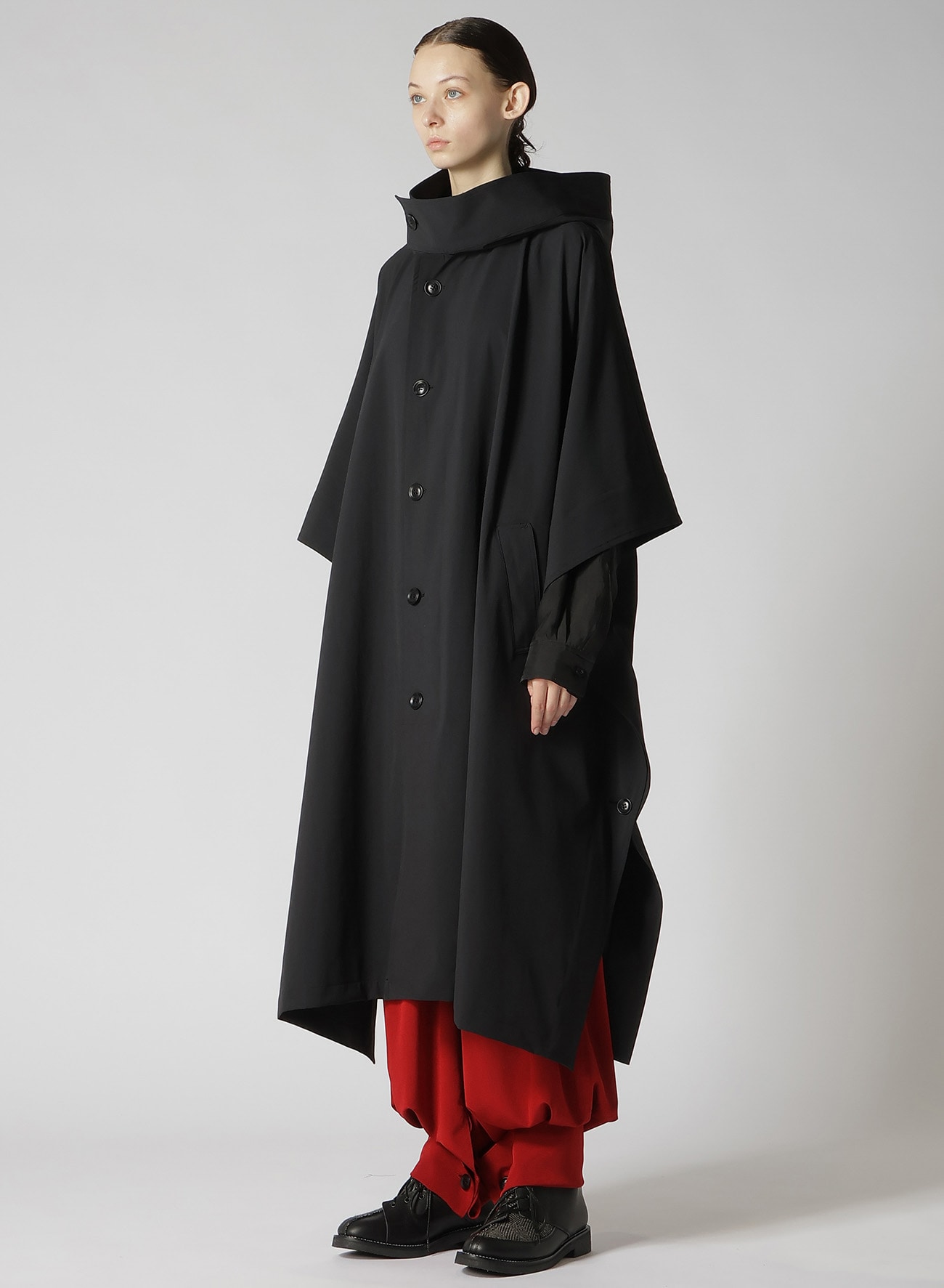 MATTE NYLON WEATHER CAPE