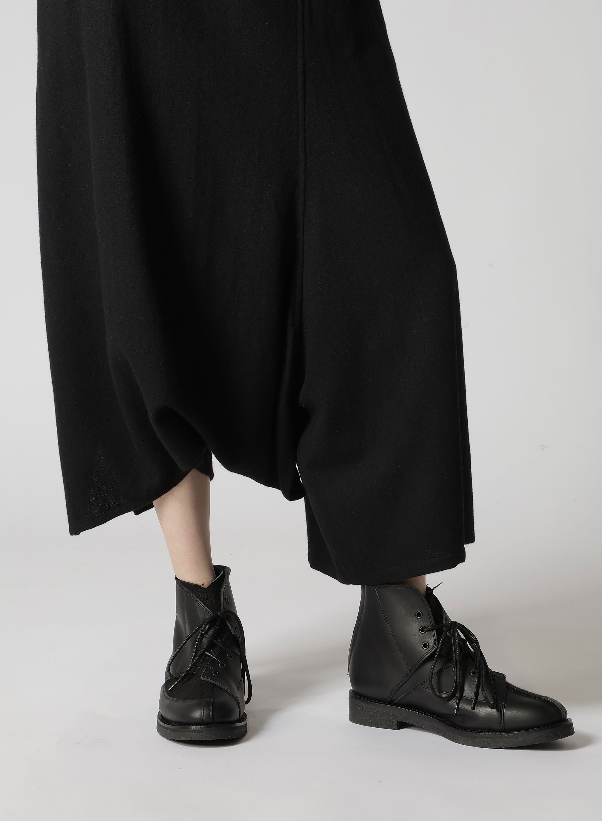 【9/20 12:00 Release】WOOL FLANNEL STRING WAIST ASSYMETRIC PANTS