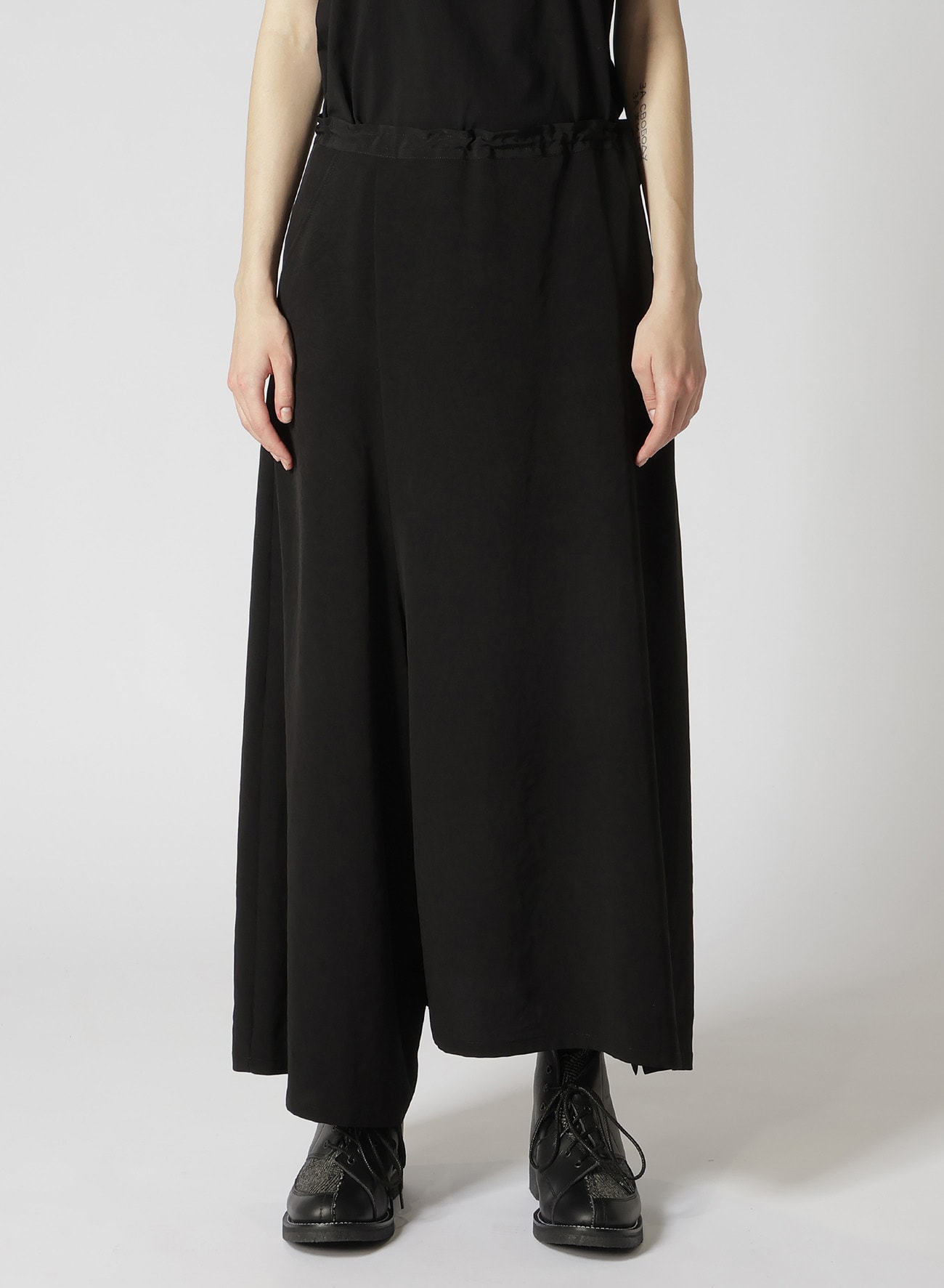 CREPE de CHINE ASYMMETRIC FLARE PANTS