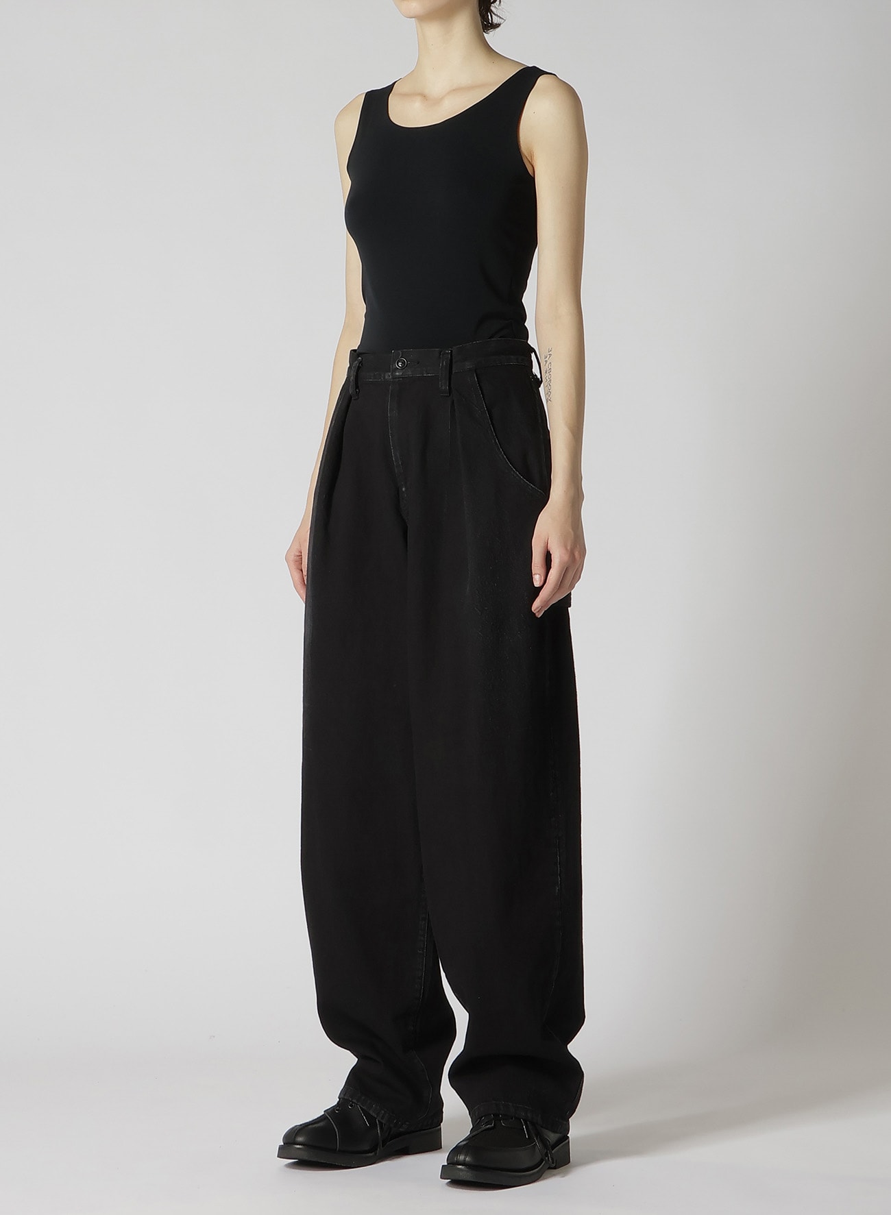 10OZ DENIM SINGLE-PLEATED WIDE LEG PANTS