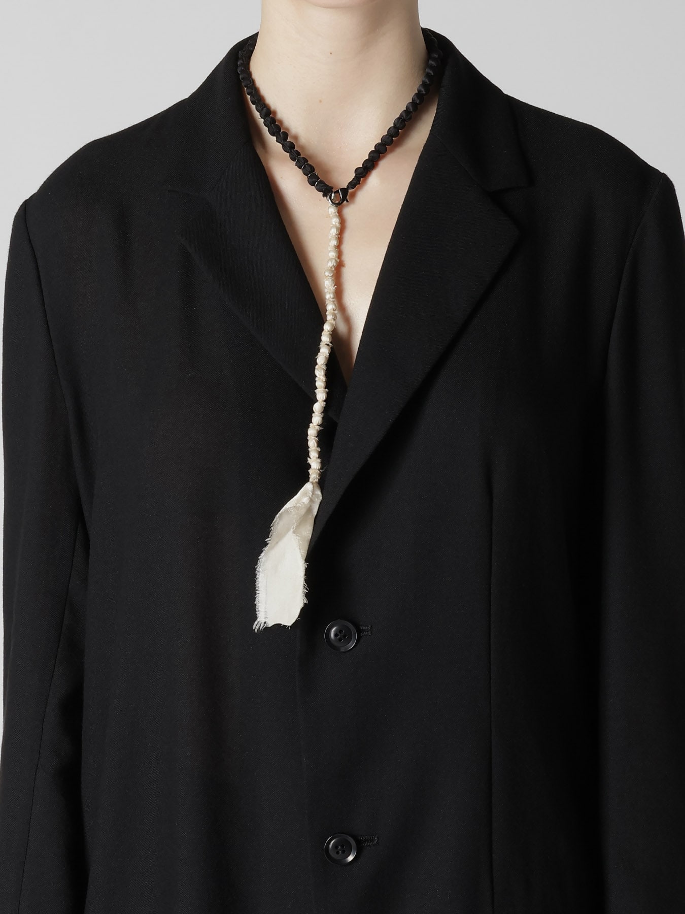 SMALL SILK BALL NECKLACE