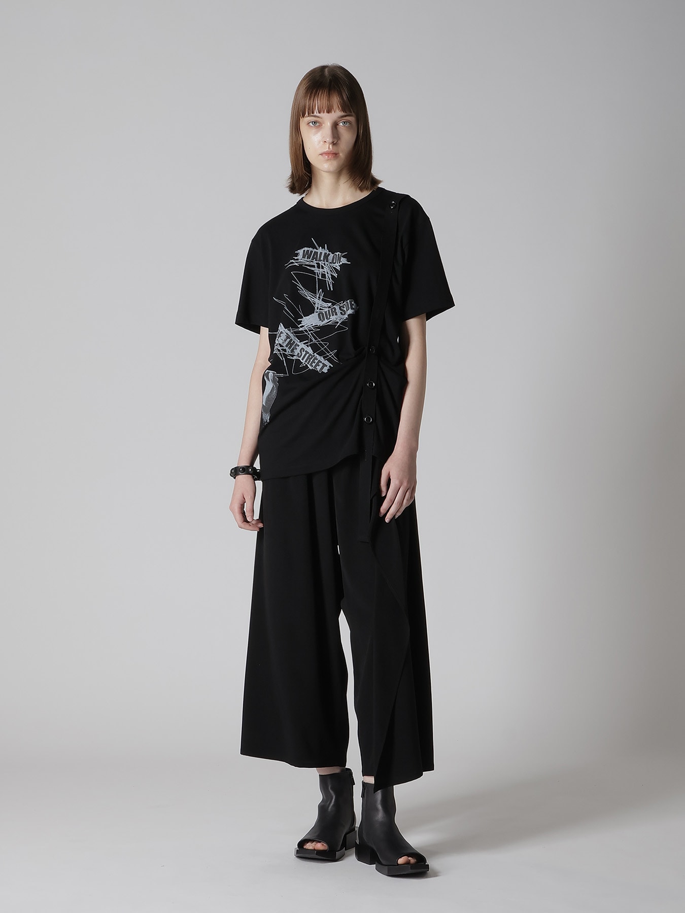 SEMIGLOSS LEATHER STUDS BRACELET