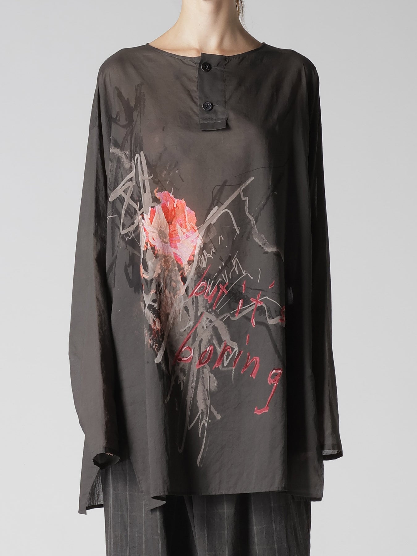 COTTON LAWN "BUT IT'S BORING" PRINT HENLEY NECK BLOUSE