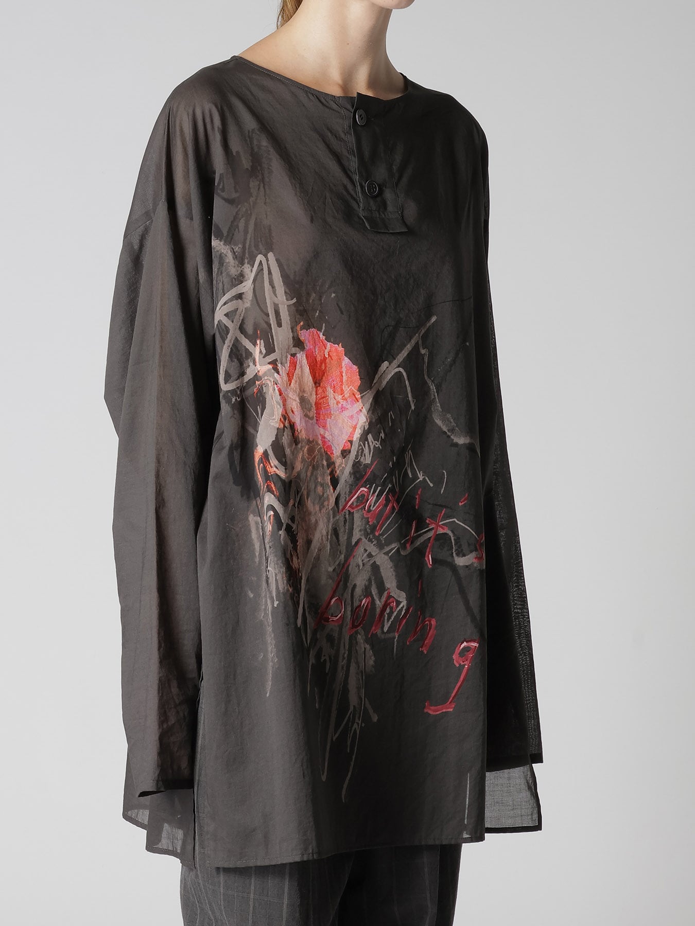 COTTON LAWN "BUT IT'S BORING" PRINT HENLEY NECK BLOUSE