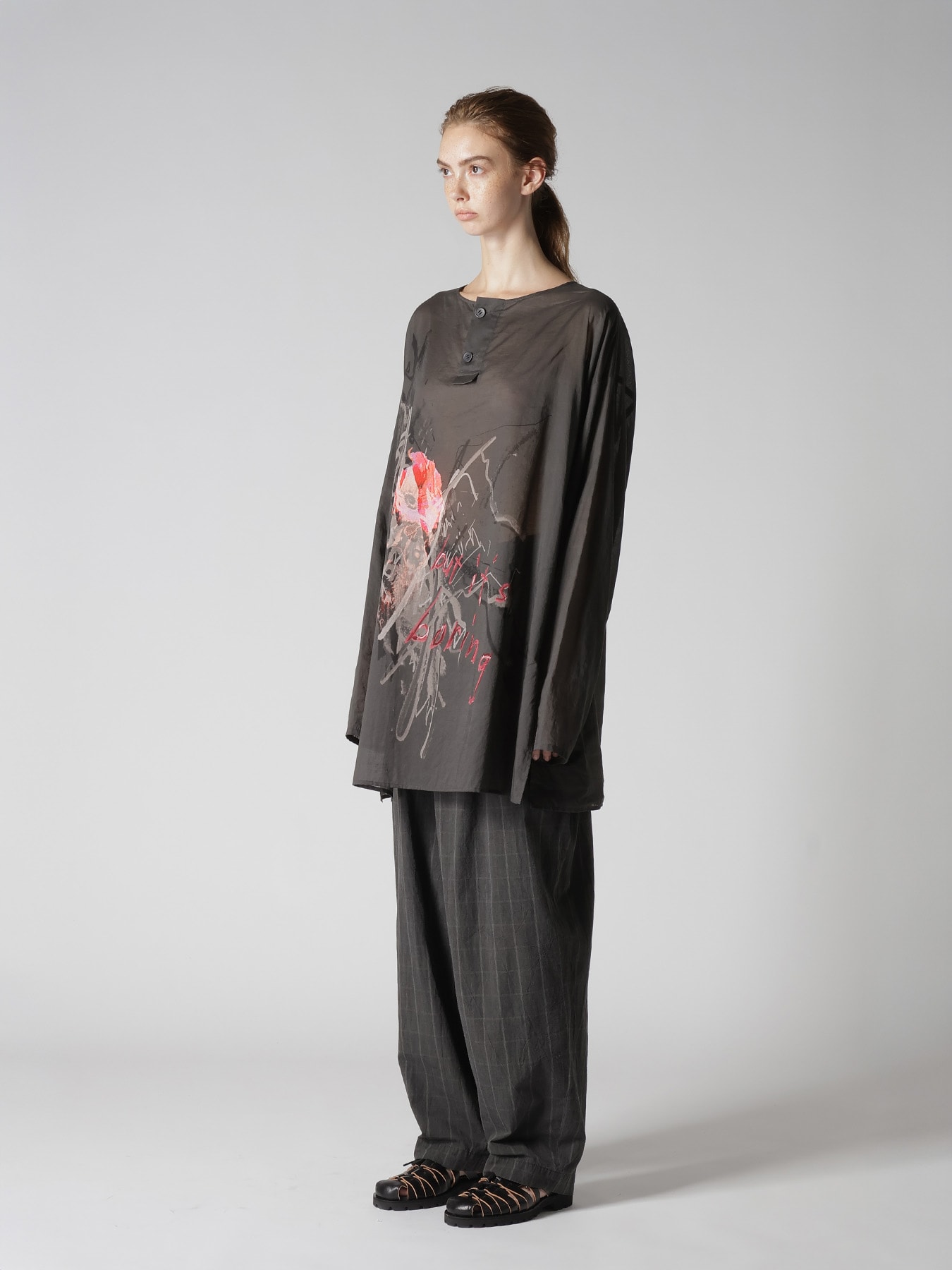 COTTON LAWN "BUT IT'S BORING" PRINT HENLEY NECK BLOUSE