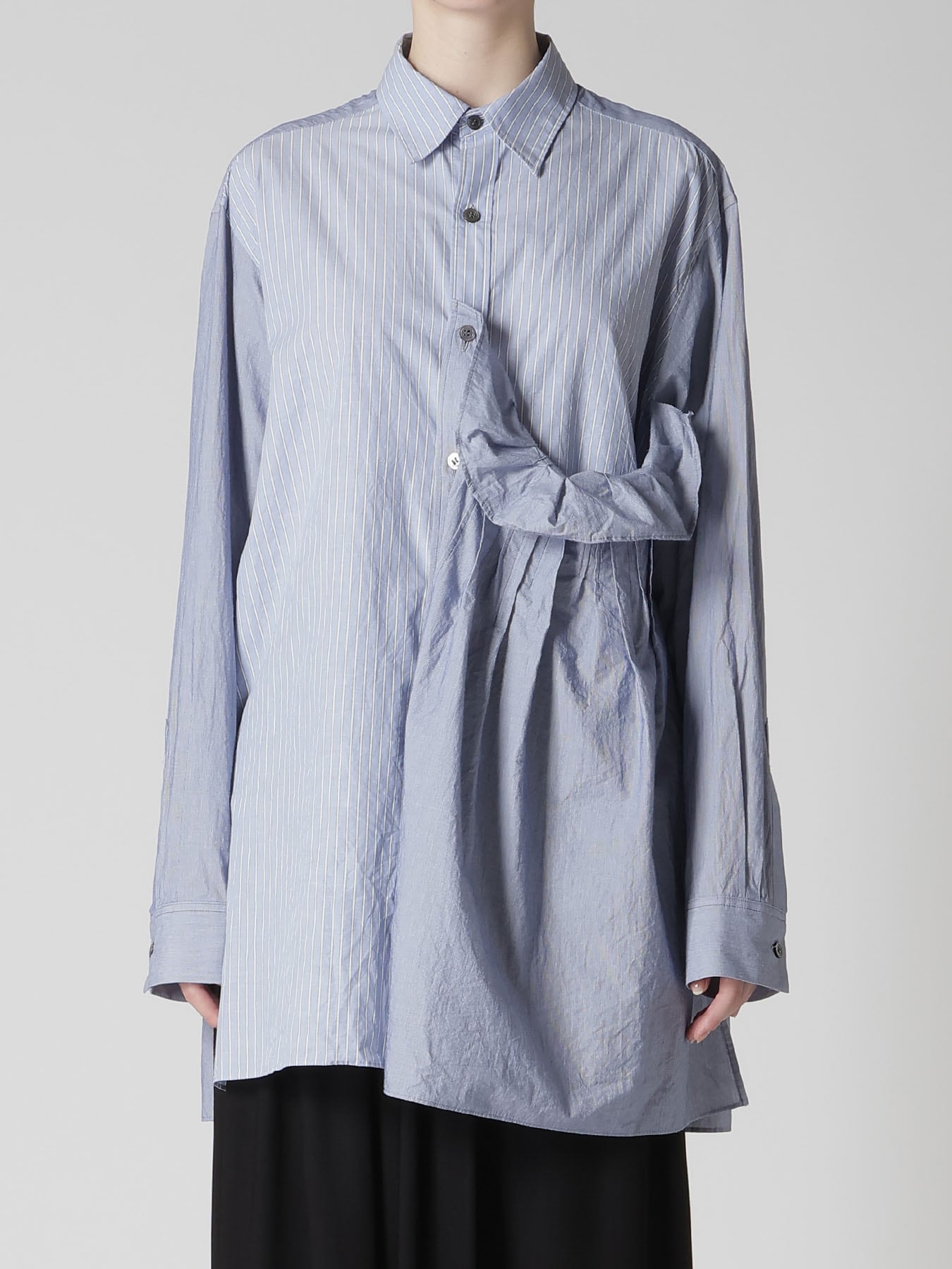 LEFT SIDE TUCK SHIRT