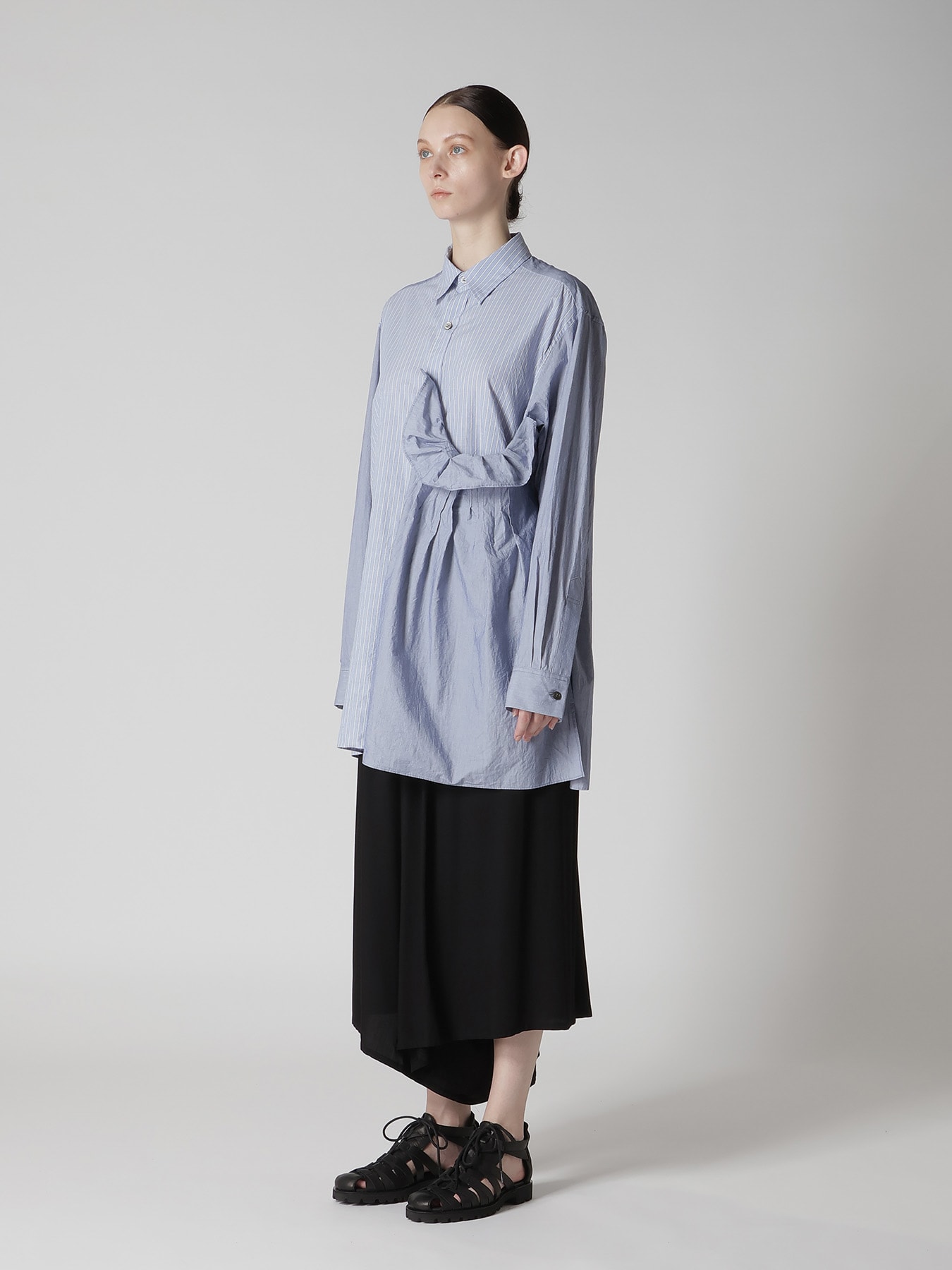 LEFT SIDE TUCK SHIRT