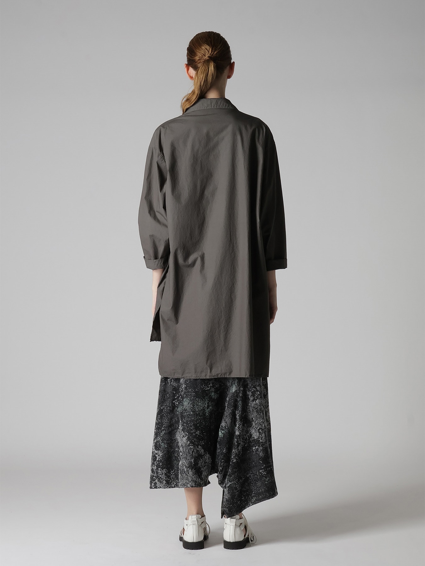 COTTON TYPEWRITER 3/4 SLEEVE BLOUSE