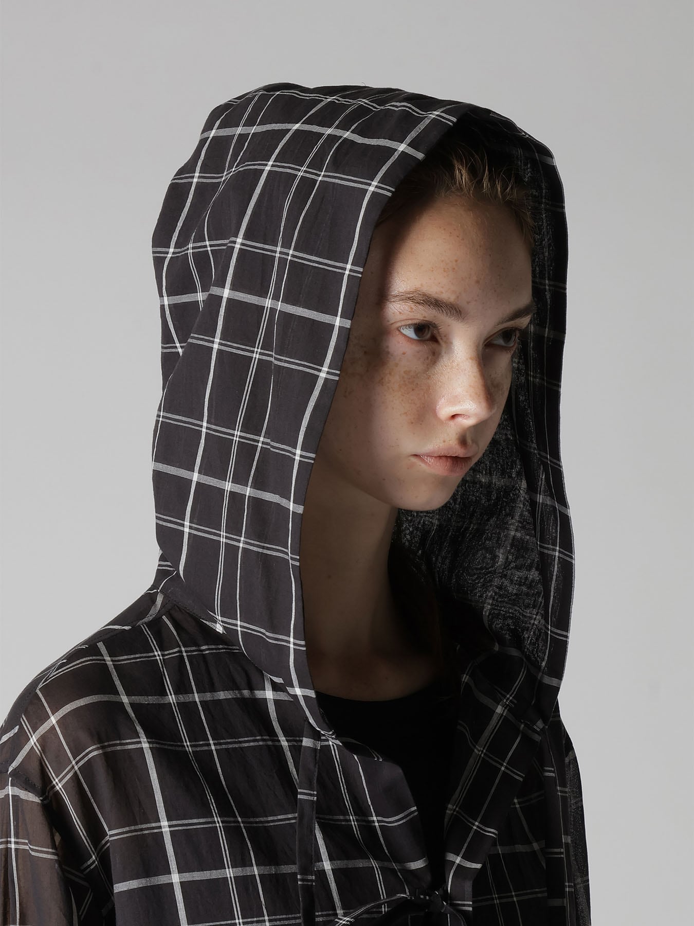 ORGANIC COTTON PLAID HOODED BLOUSE