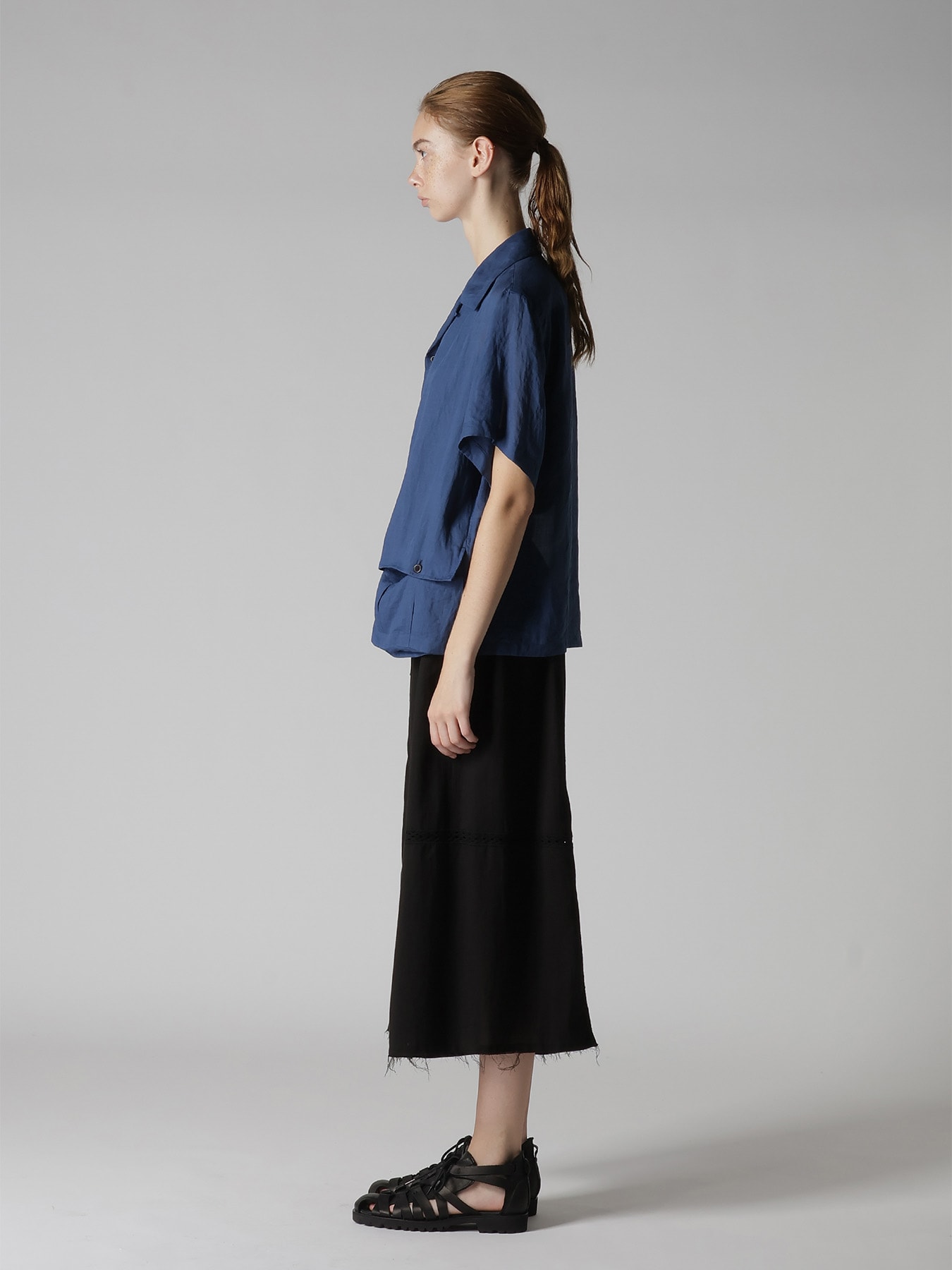 RAMIE OPEN COLLAR SHORT SLEEVE BLOUSE