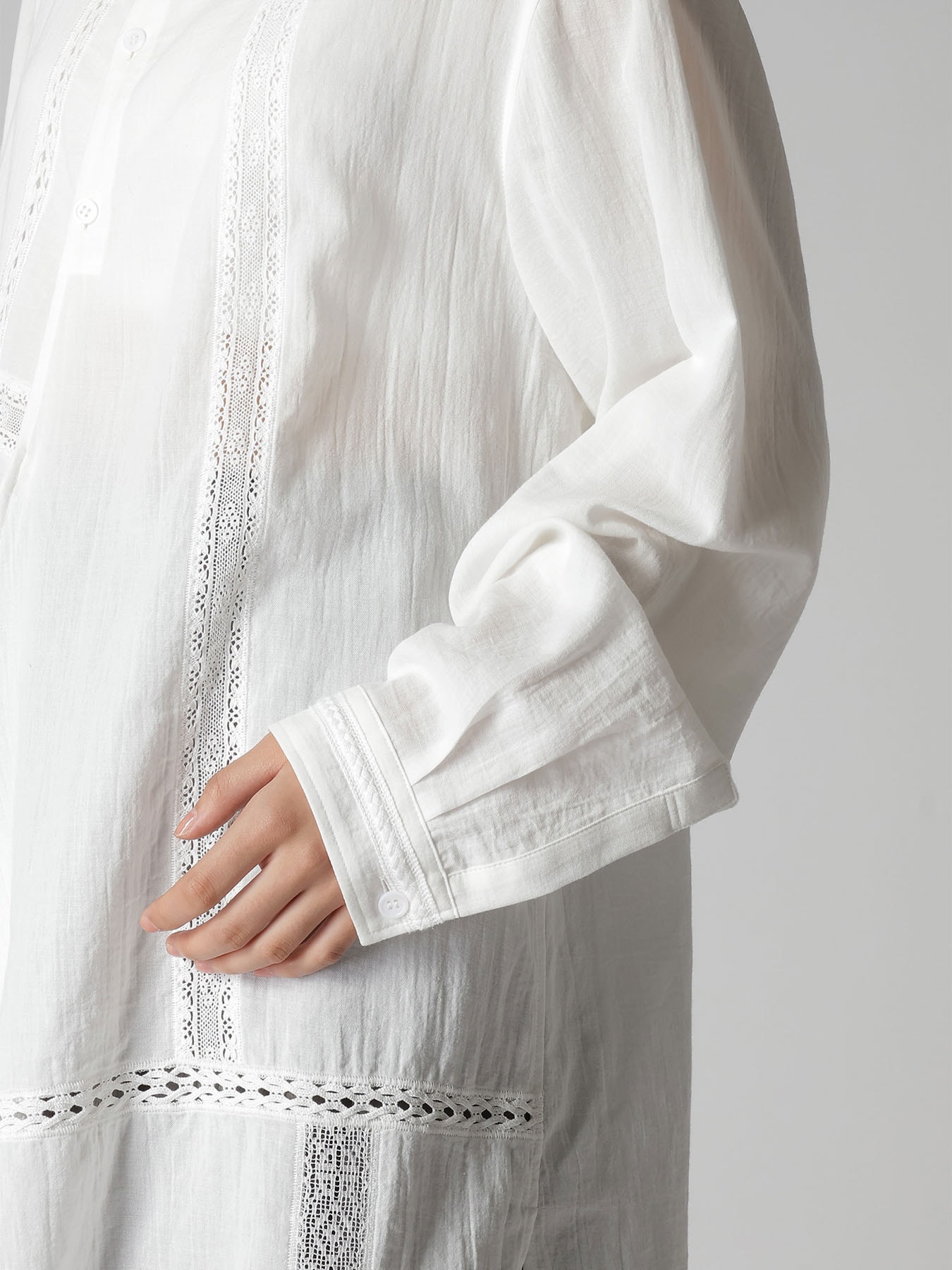 COTTON LACE PATCHWORK STAND COLLAR BLOUSE