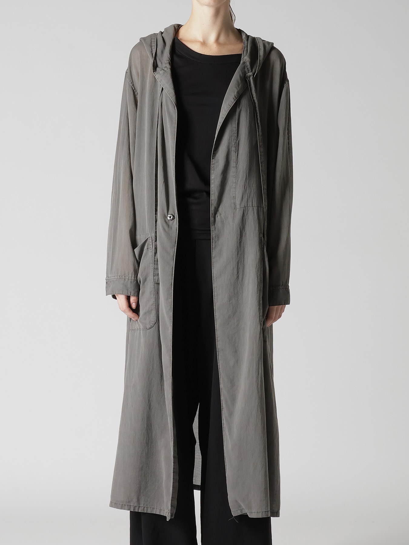 CUPRO/COTTON GARMENT DYED HOODED GOWN