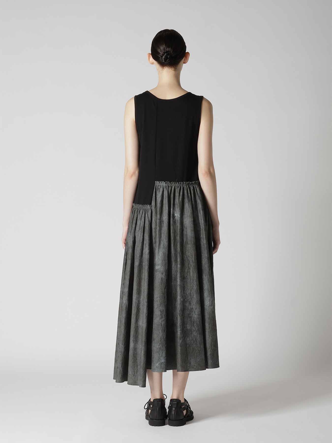 "CHUSEN" SLEEVELESS DRESS