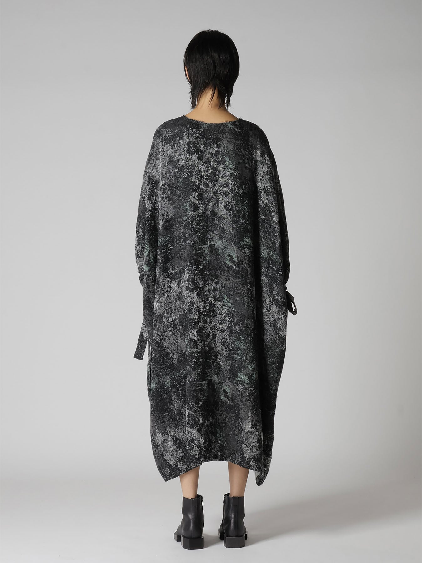 RUG PATTERN JACQUARD SLEEVE ROUNDNECK DRESS