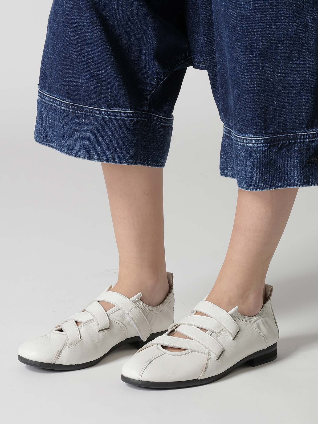 SOFT LEATHER SLIP-ON SHOES