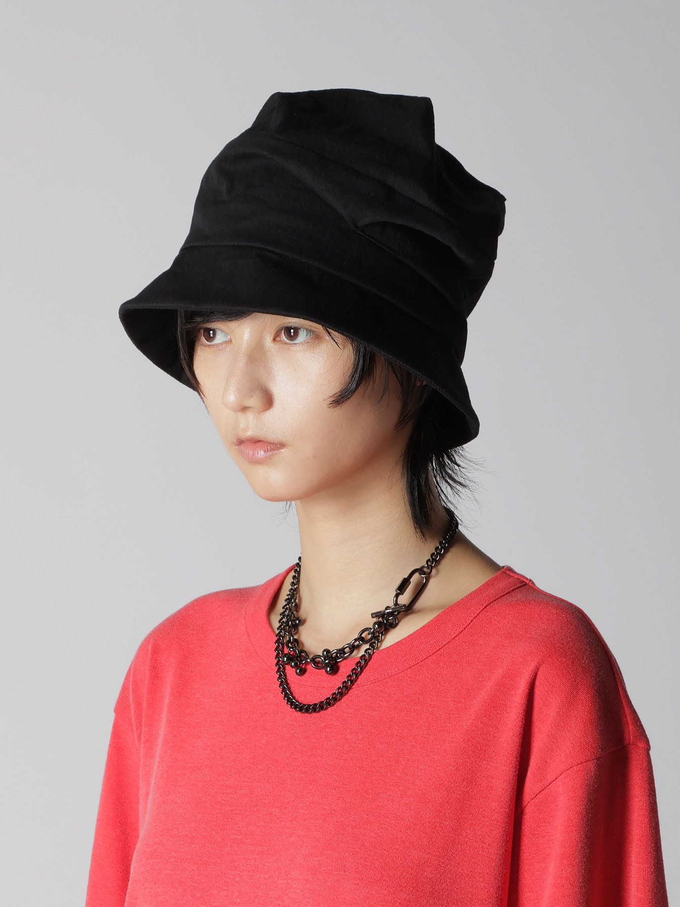 C/NY GABARDINE SQUARE TUCK HAT