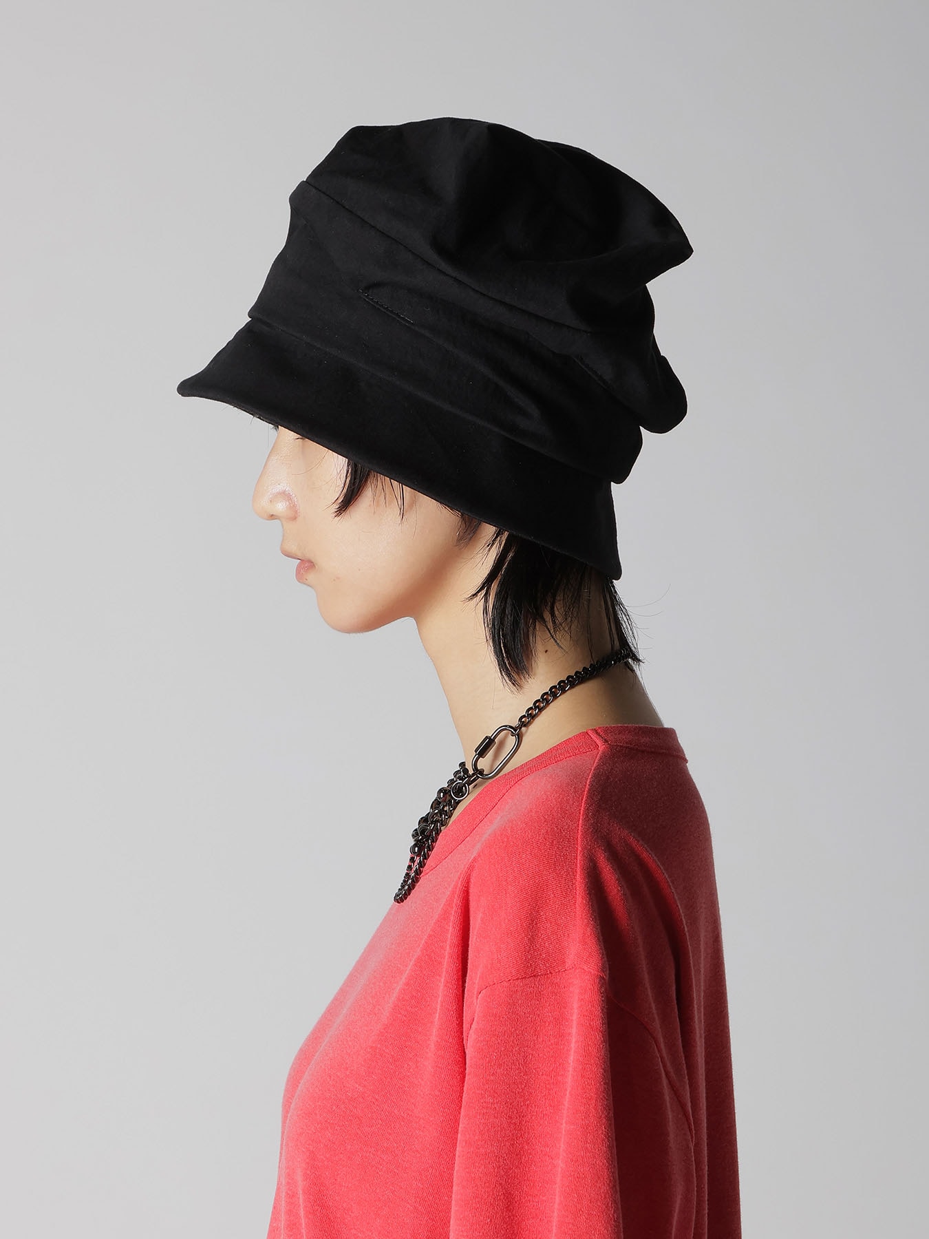 C/NY GABARDINE SQUARE TUCK HAT