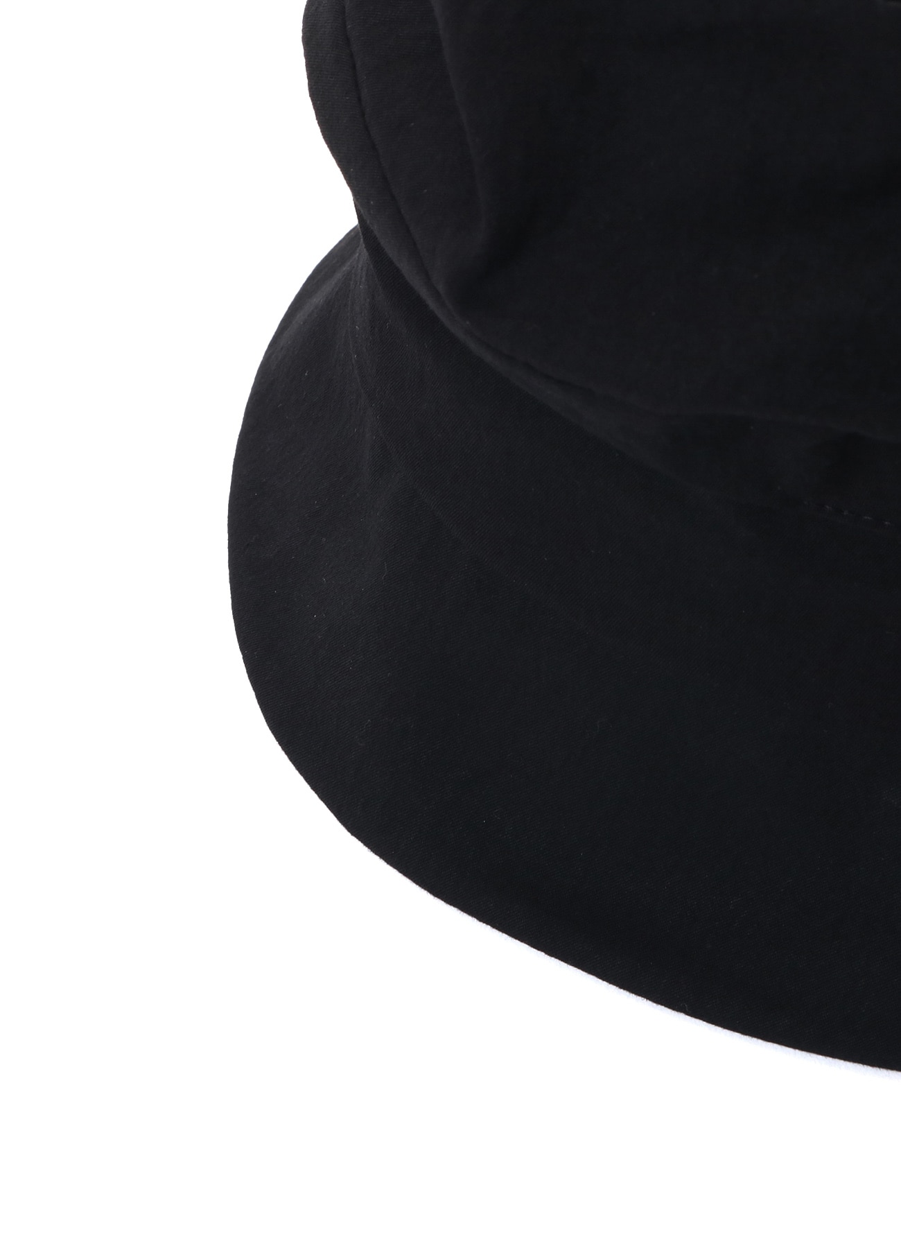 C/NY GABARDINE SQUARE TUCK HAT