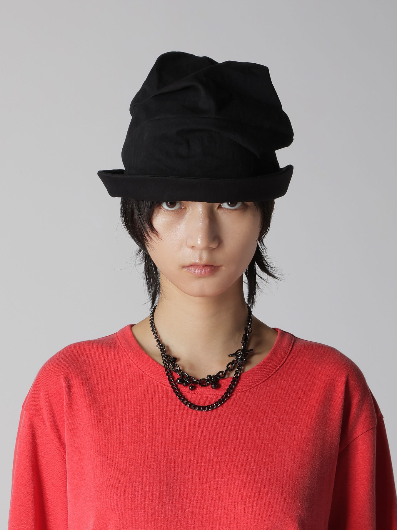C/NY GABARDINE SQUARE TUCK HAT