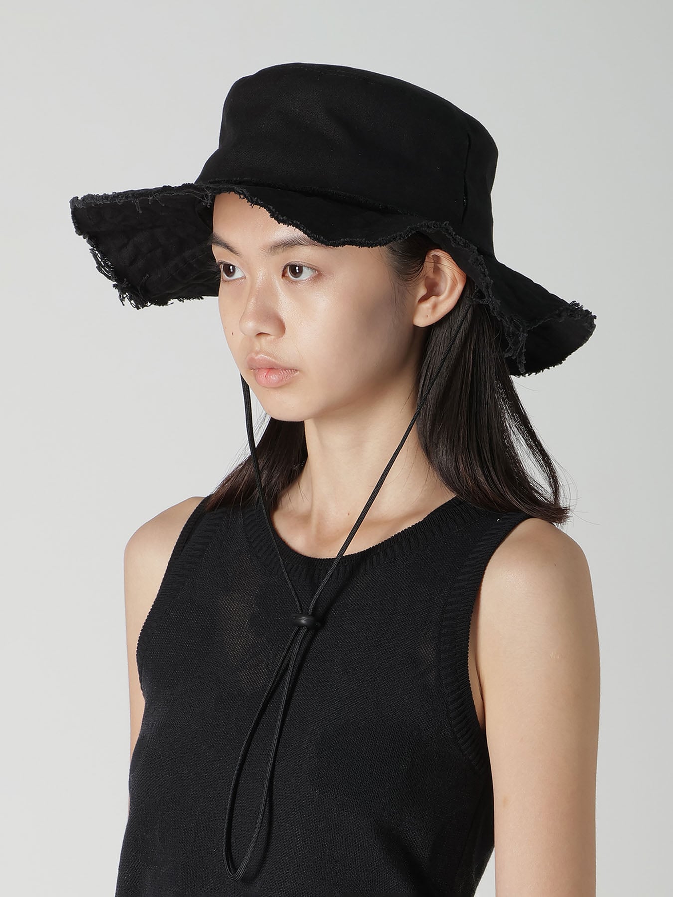 COTTON CANVAS HAT W/ CAPE