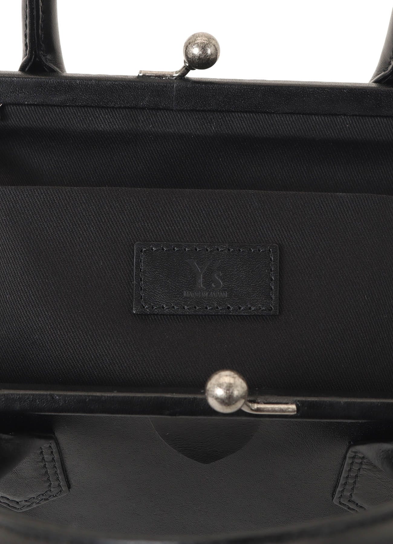 OIL SOFT LEATHER CURVED METAL CLASP BAG