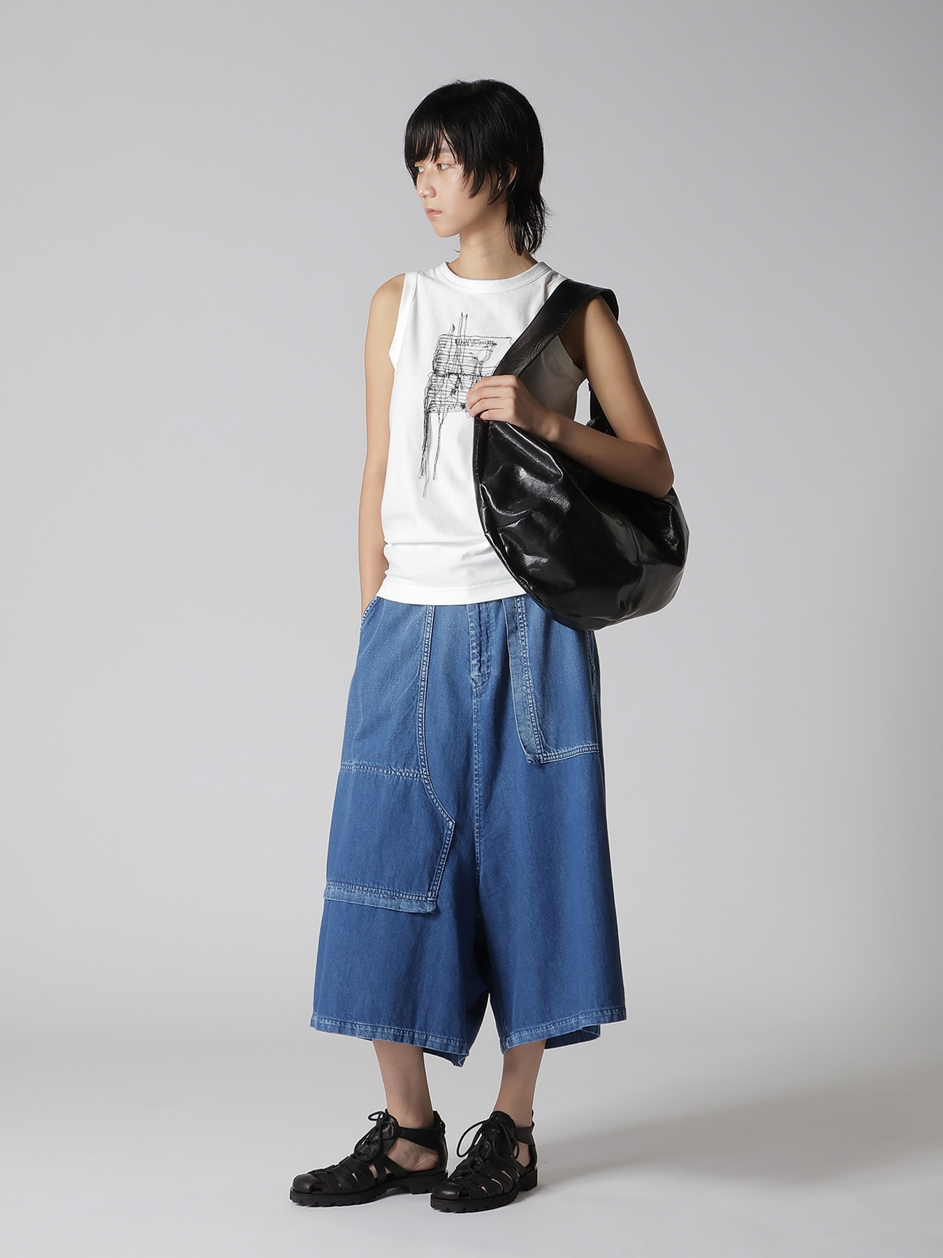 SURFACE-DYED SOFT TAN LEATHER GYOZA BAG