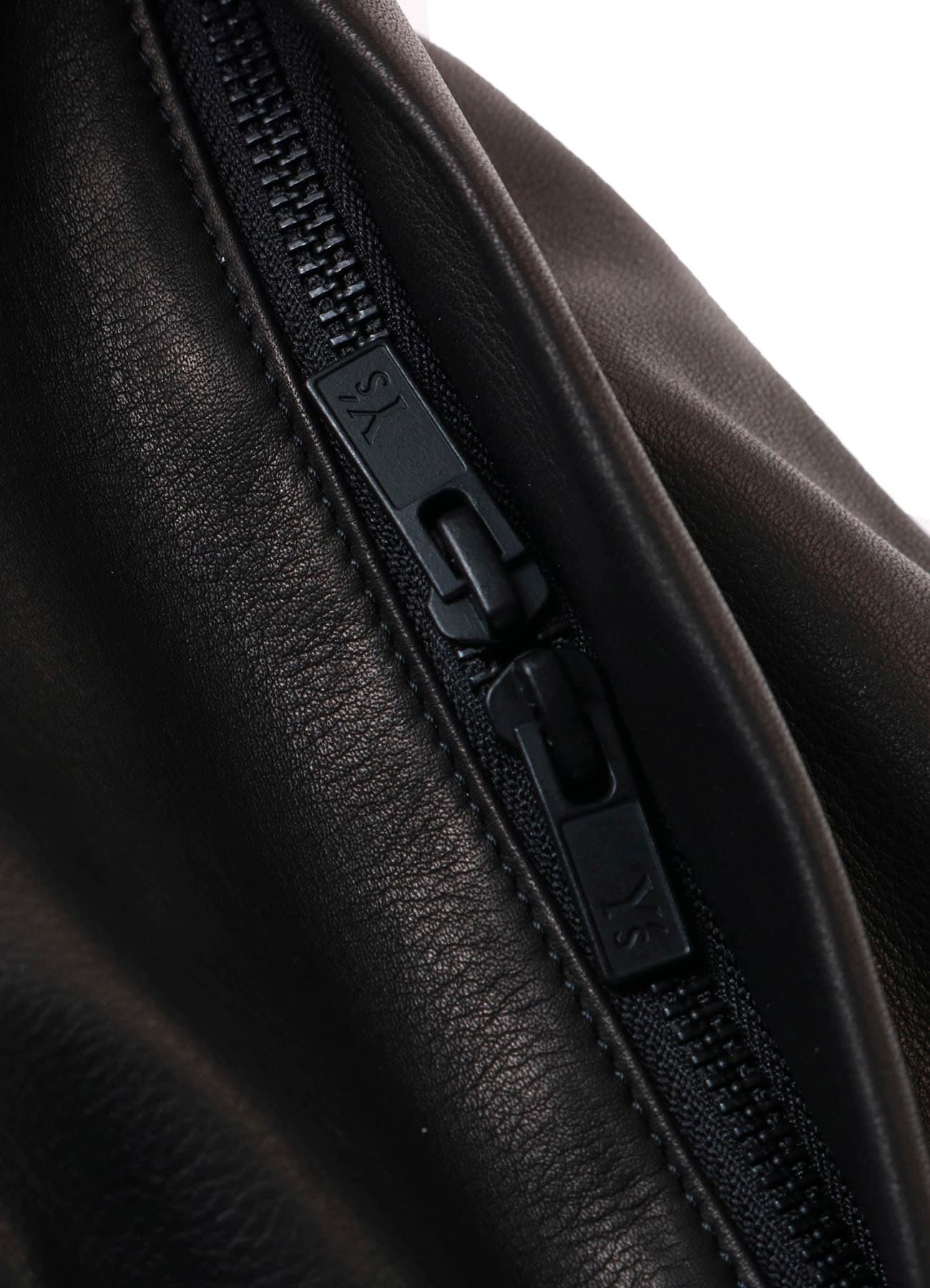 WATER DYED SOFT LEATHER TUCK SHOULDER BAG S