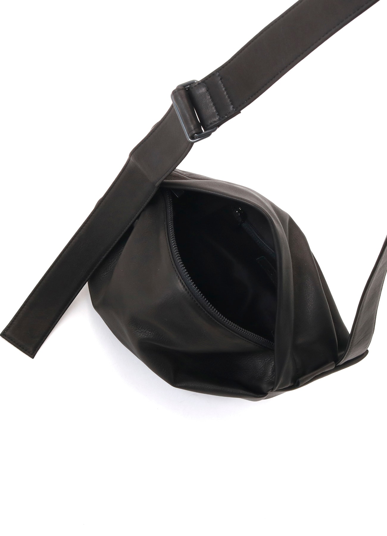 WATER DYED SOFT LEATHER TUCK SHOULDER BAG S