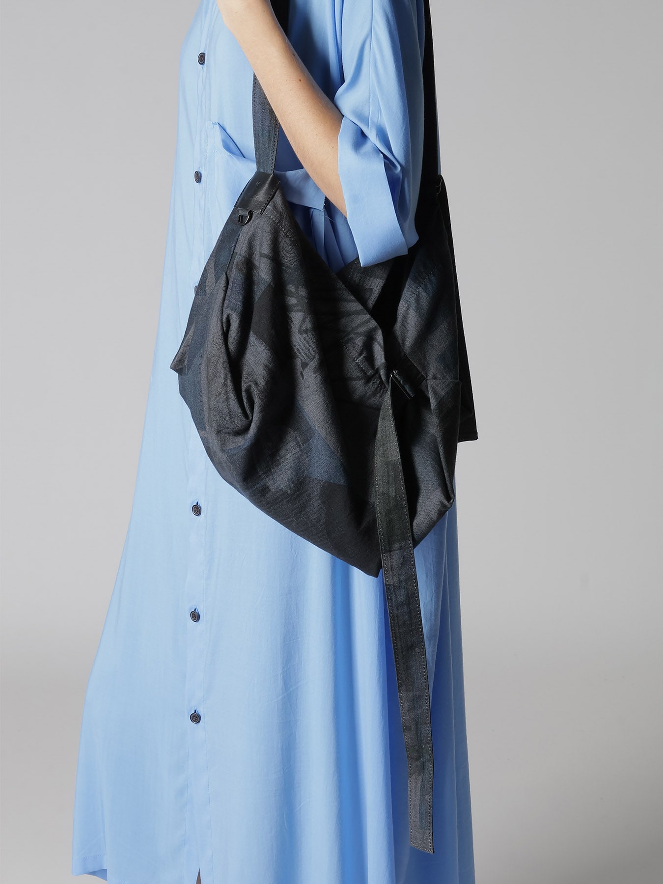 VASE DESIGN COLLAGE PRINT BELTED TOTE BAG S