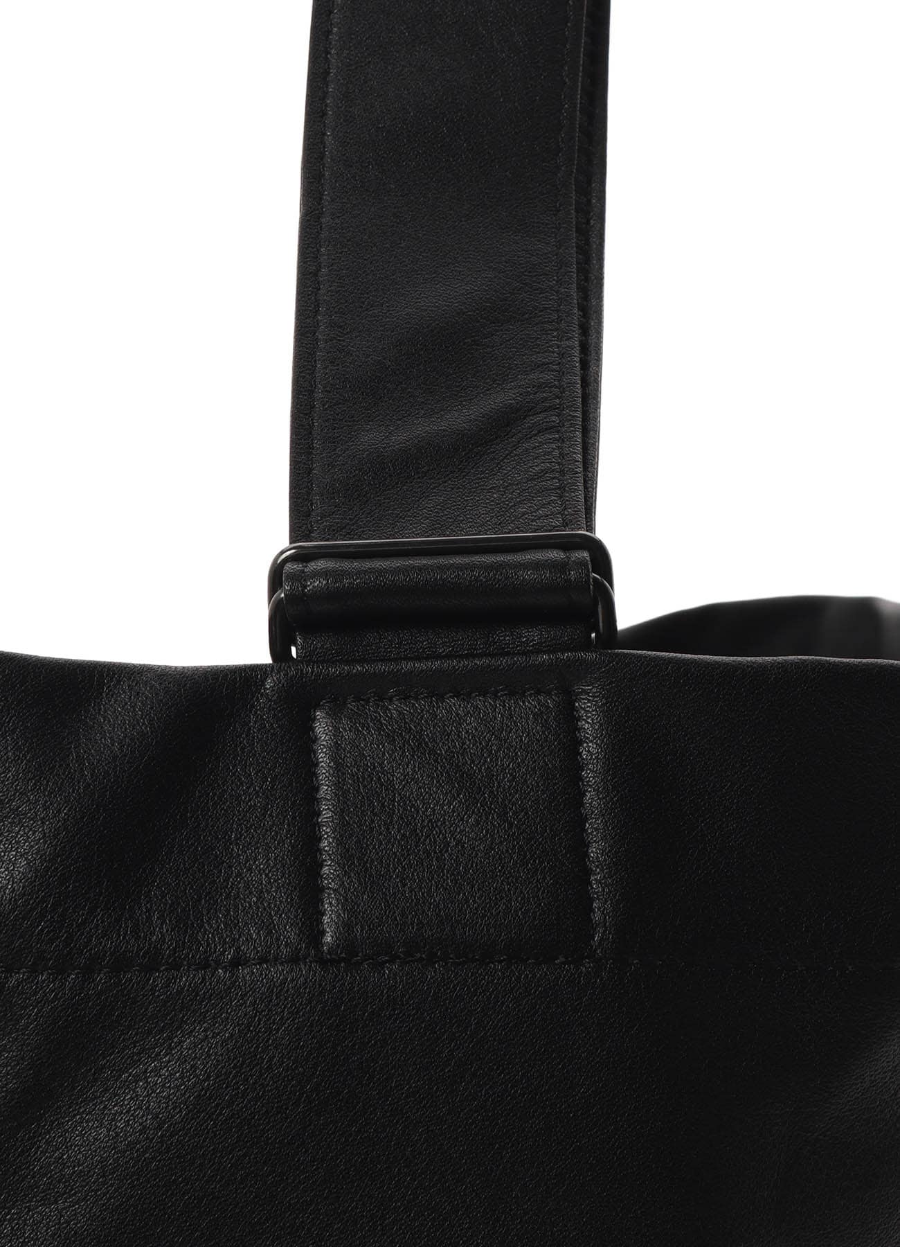 SEMI GLOSS LEATHER BELTED TOTE BAG L
