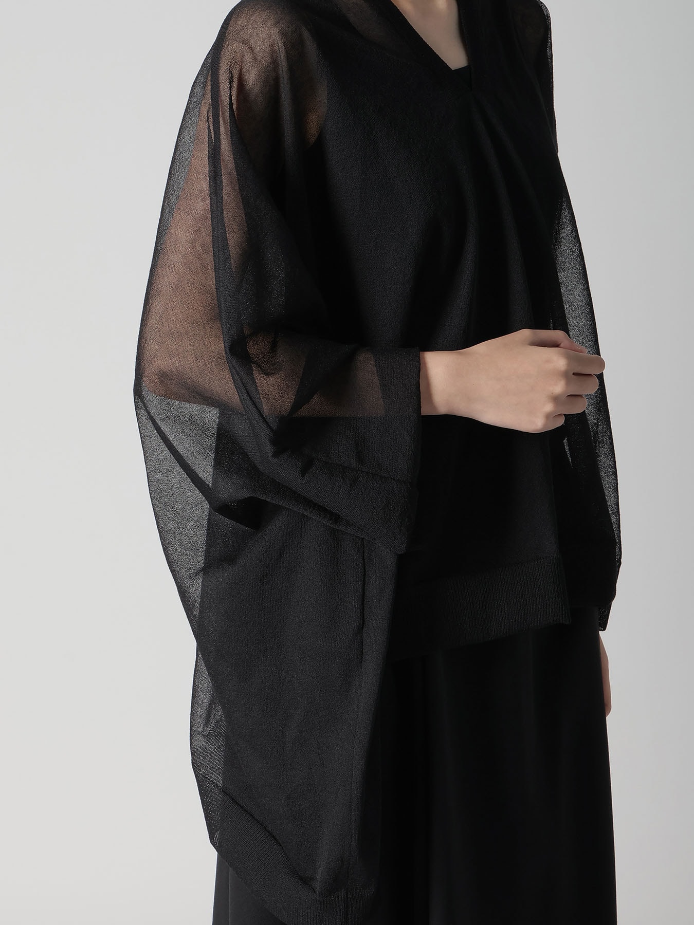 ALLONGE SHEER VEST KNIT