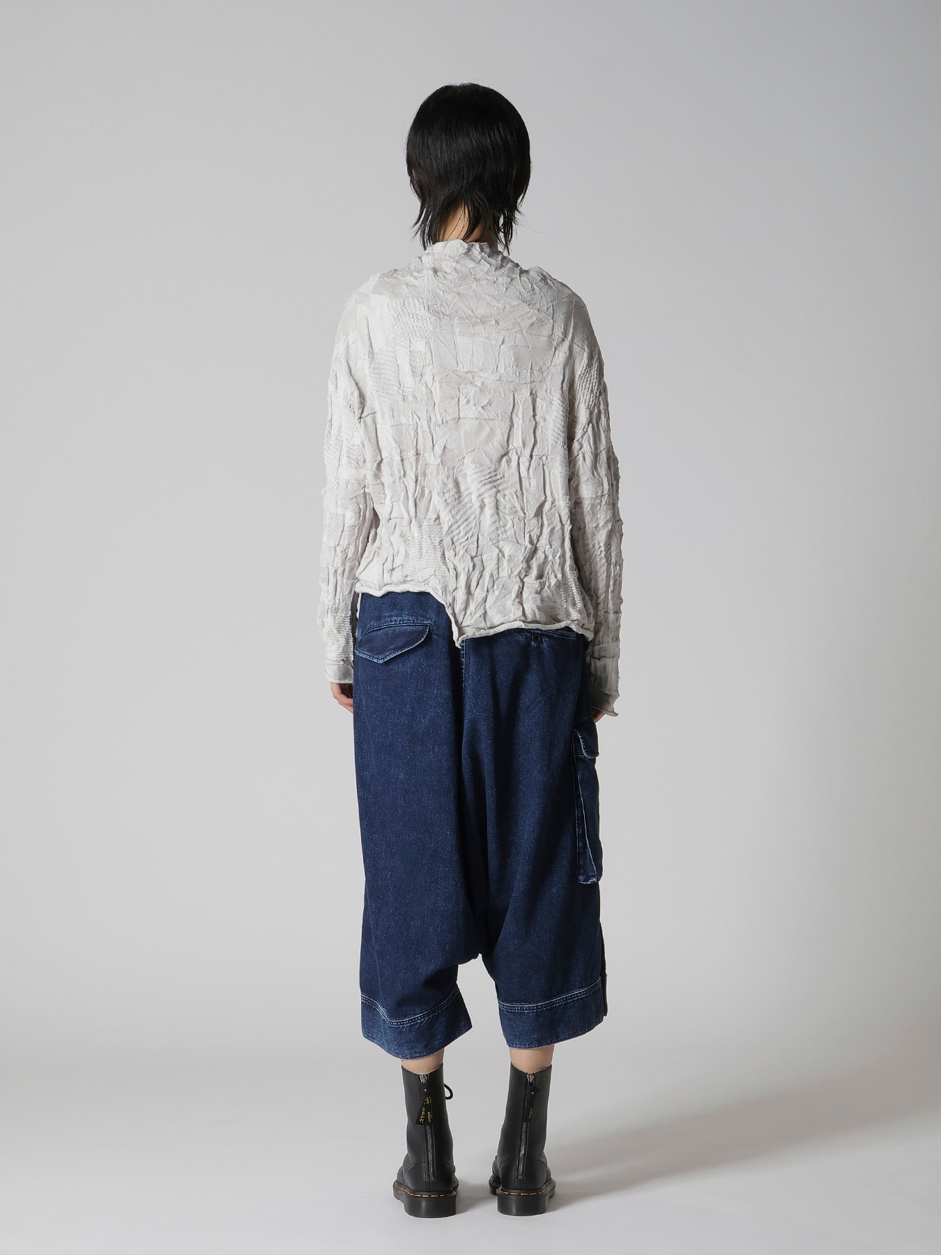 STRIPE CIRCLE LINKS 3-BUTTON CARDIGAN