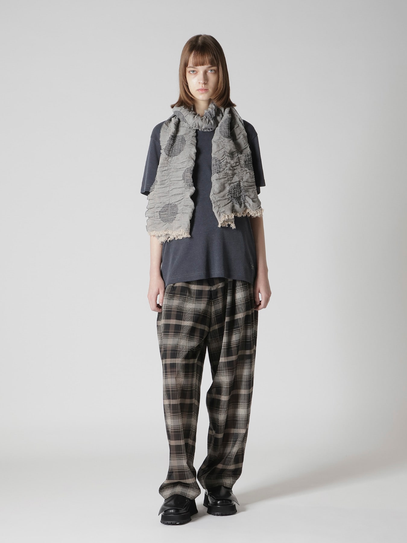 DOT JACQUARD GATHER SCARF