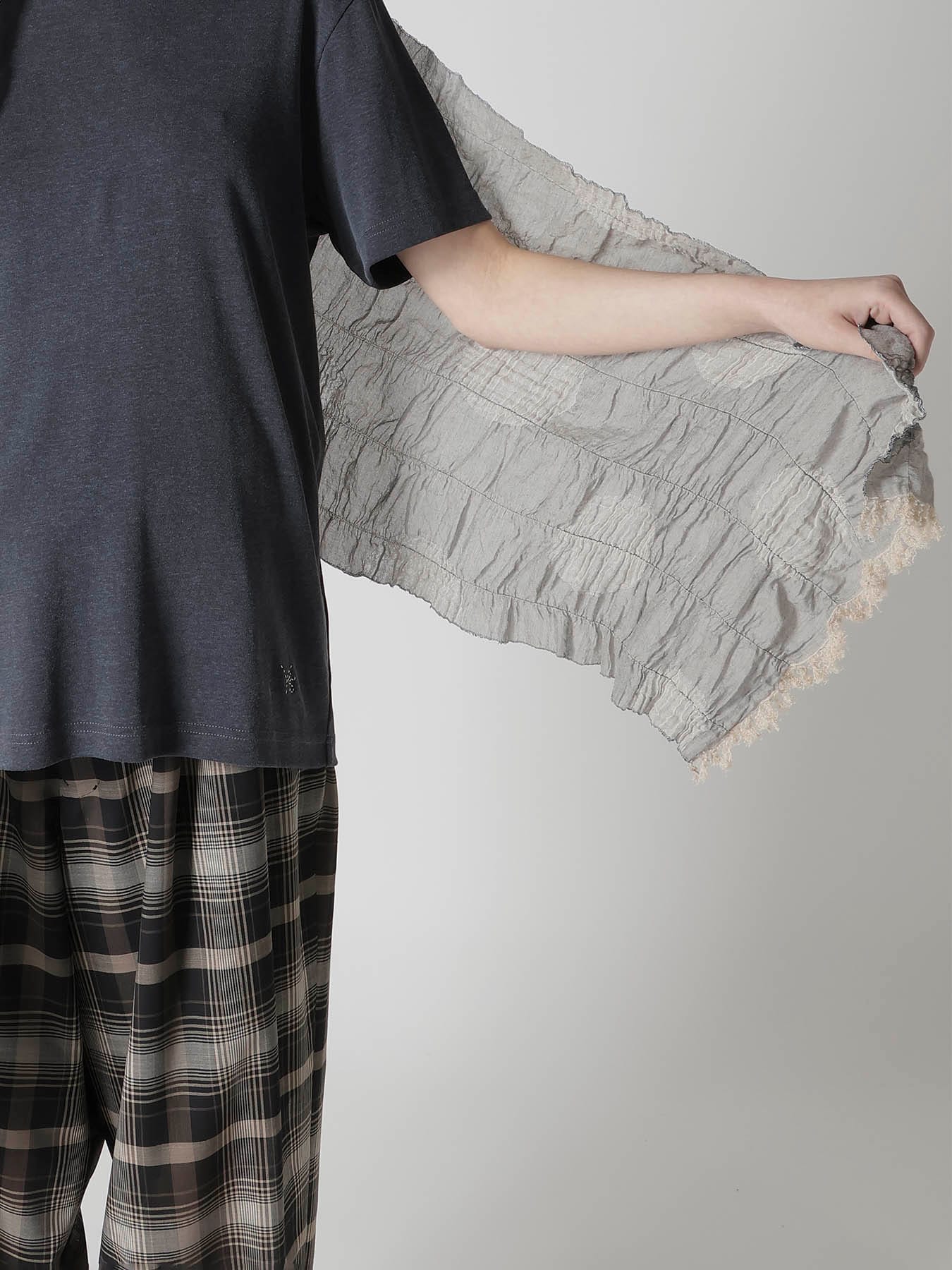 DOT JACQUARD GATHER SCARF