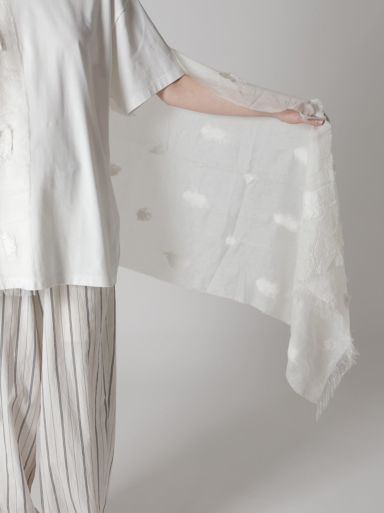 CUT SILK JACQUARD DOT CUT SCARF