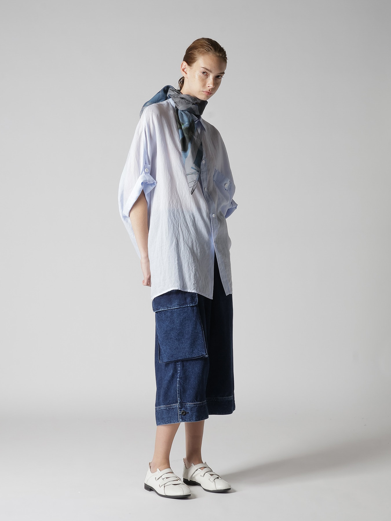 COTTON LAWN VASE COLLAGE PRINT SCARF