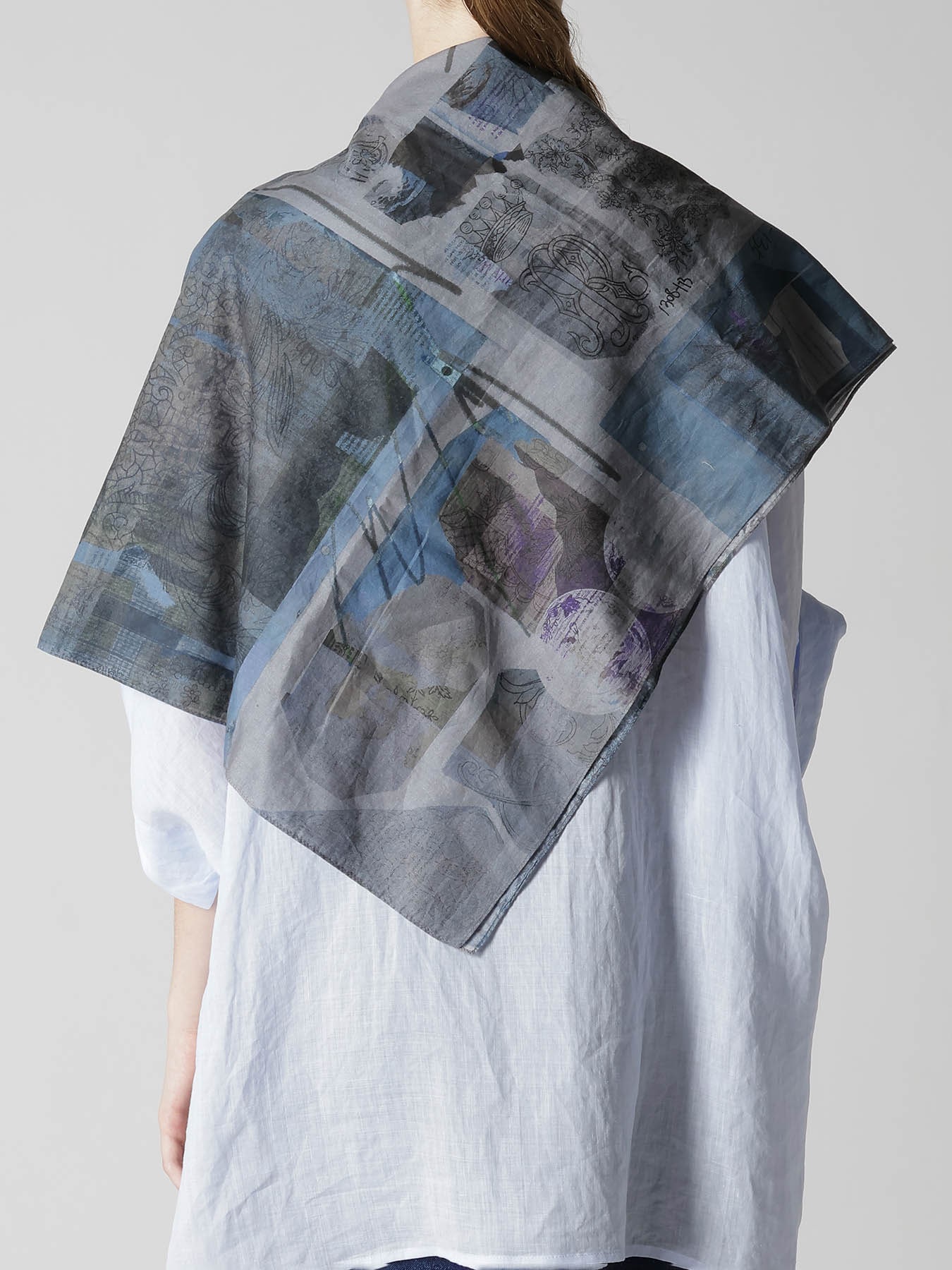 COTTON LAWN VASE COLLAGE PRINT SCARF