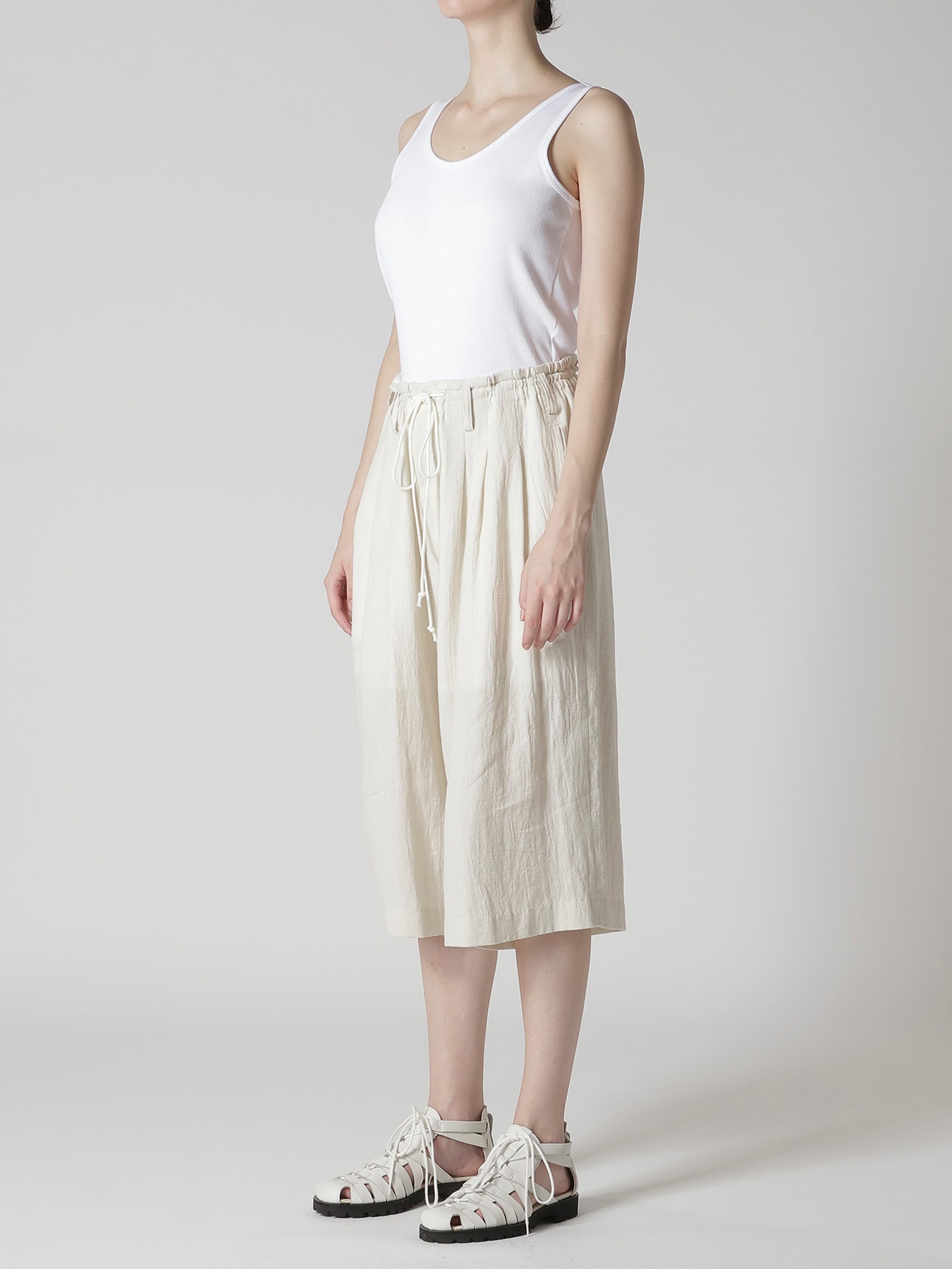 C/LI VIYELLA FANAGE 3 TUCK HALF PANTS