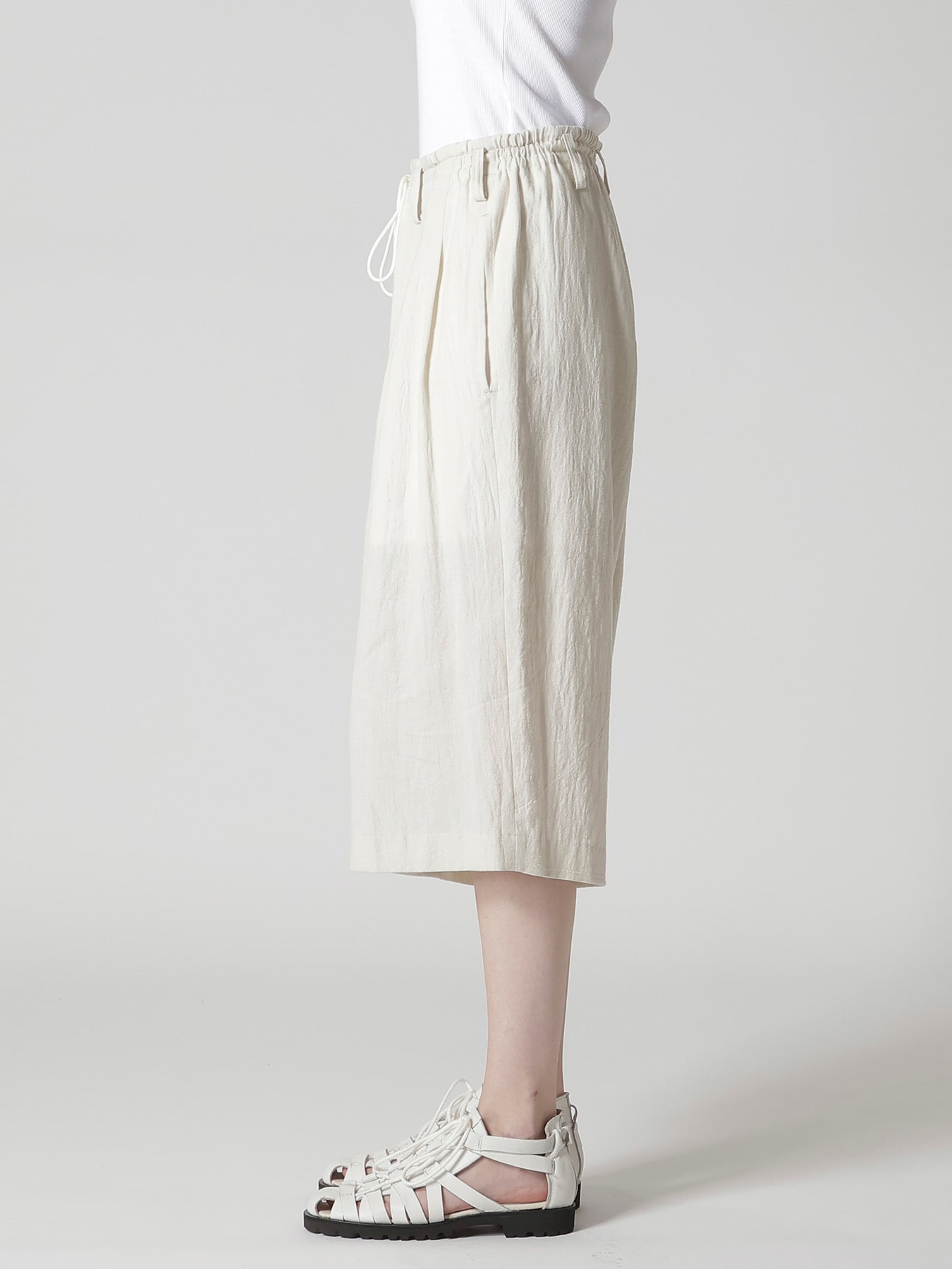 C/LI VIYELLA FANAGE 3 TUCK HALF PANTS