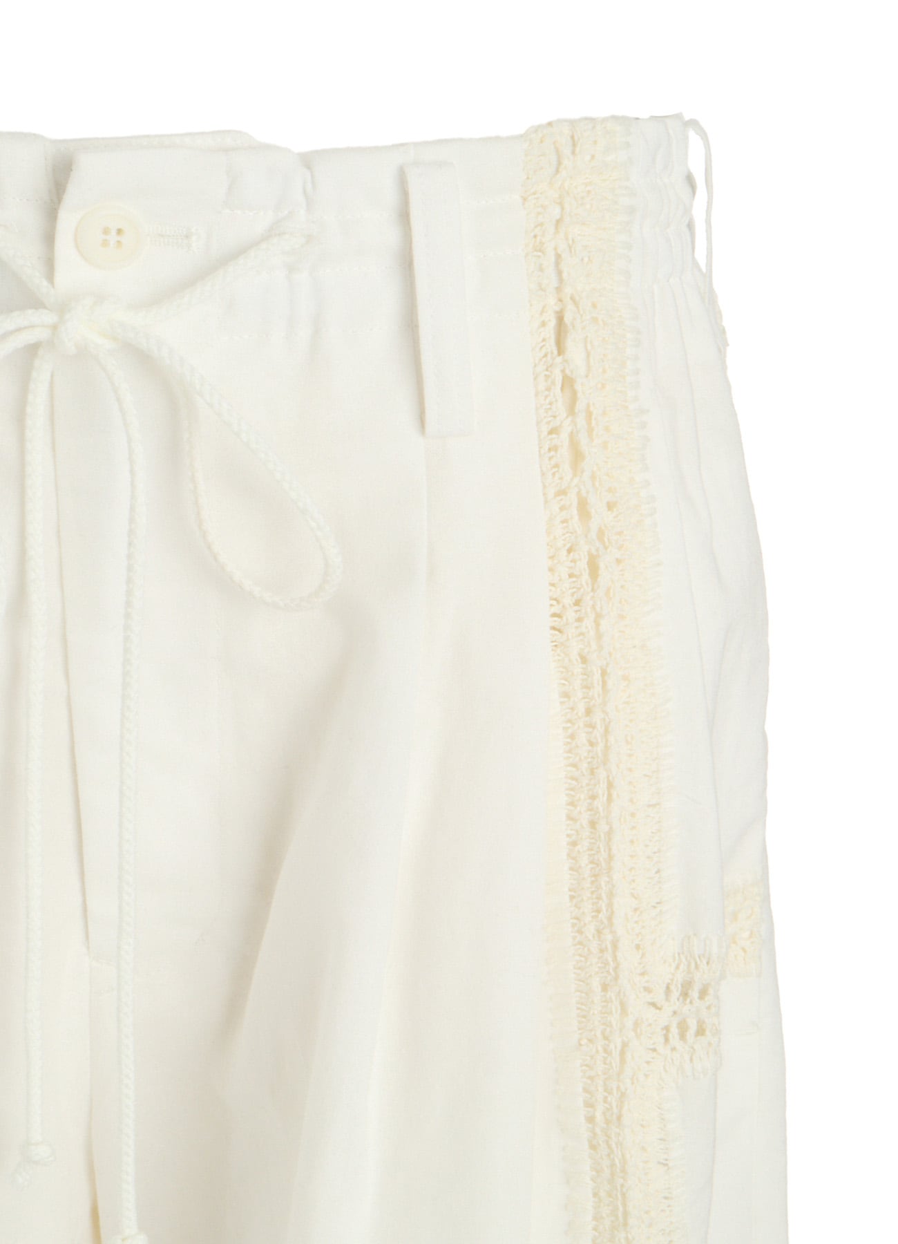 COTTON CROCHET PATCHWORK 3 TUCK HALF PANTS