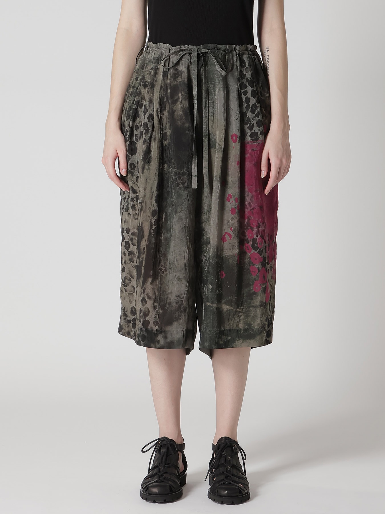 LEOPARD CUPRO HALF PANTS