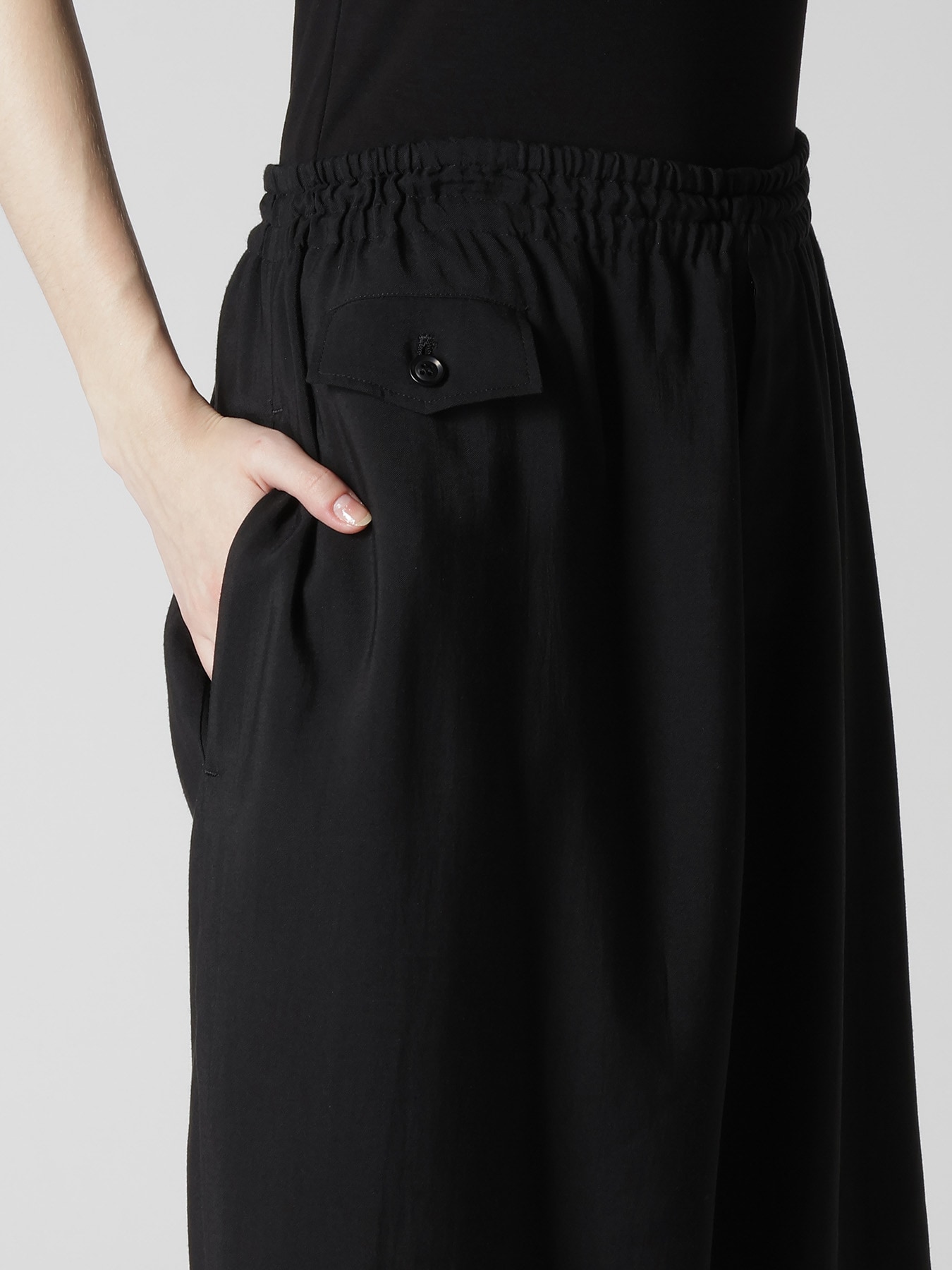 CU/RY HARD TWIST SERGE SHORT PANTS