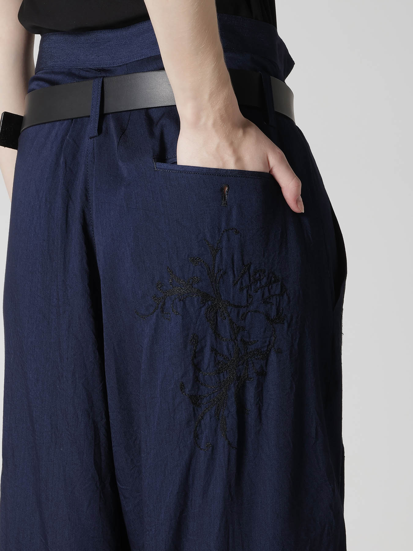 CU/ DUNGAREE TWILL BOTANICAL WIDE PANTS