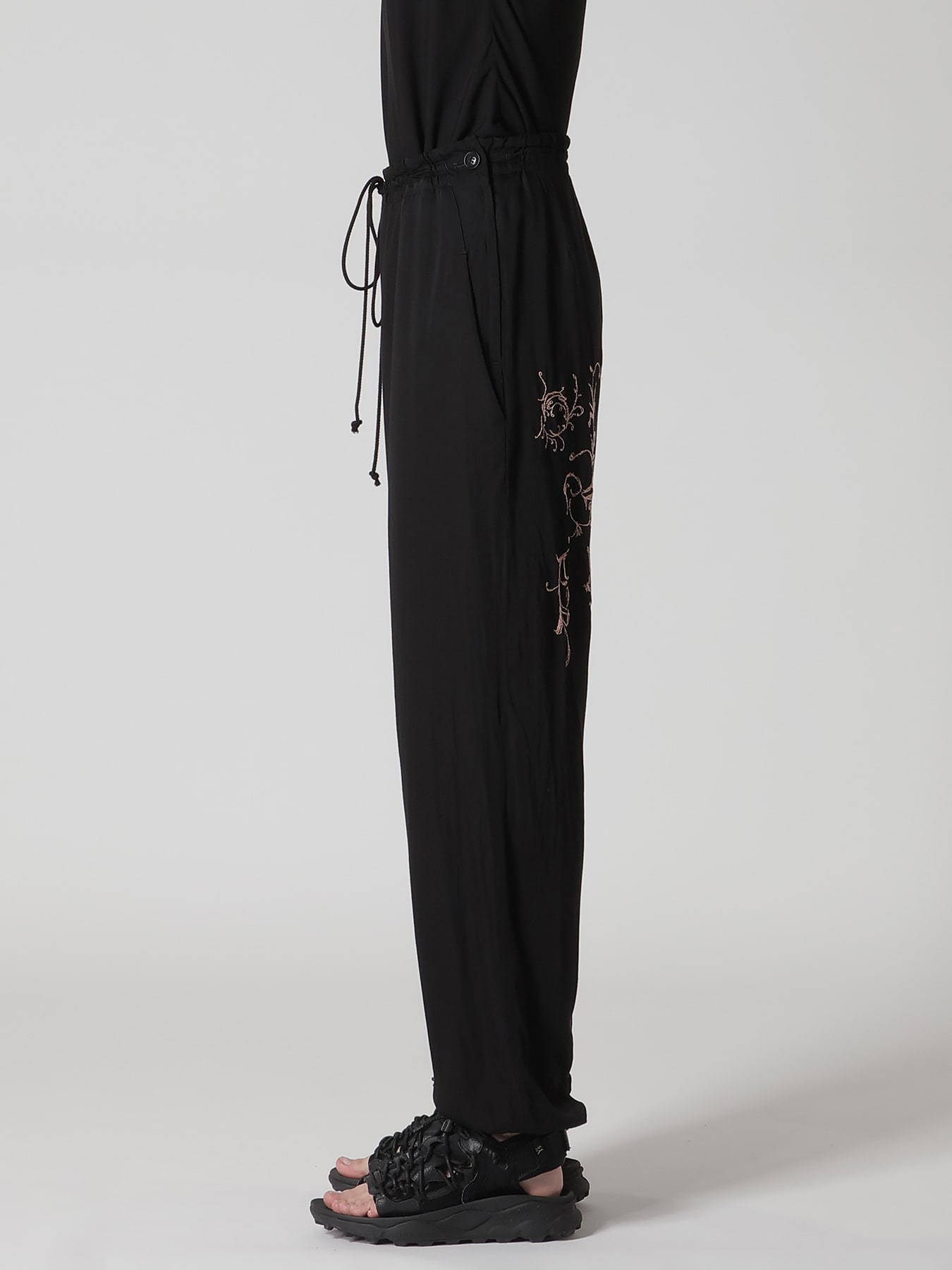 CU/ DUNGAREE TWILL BOTANICAL JOGGER PANTS