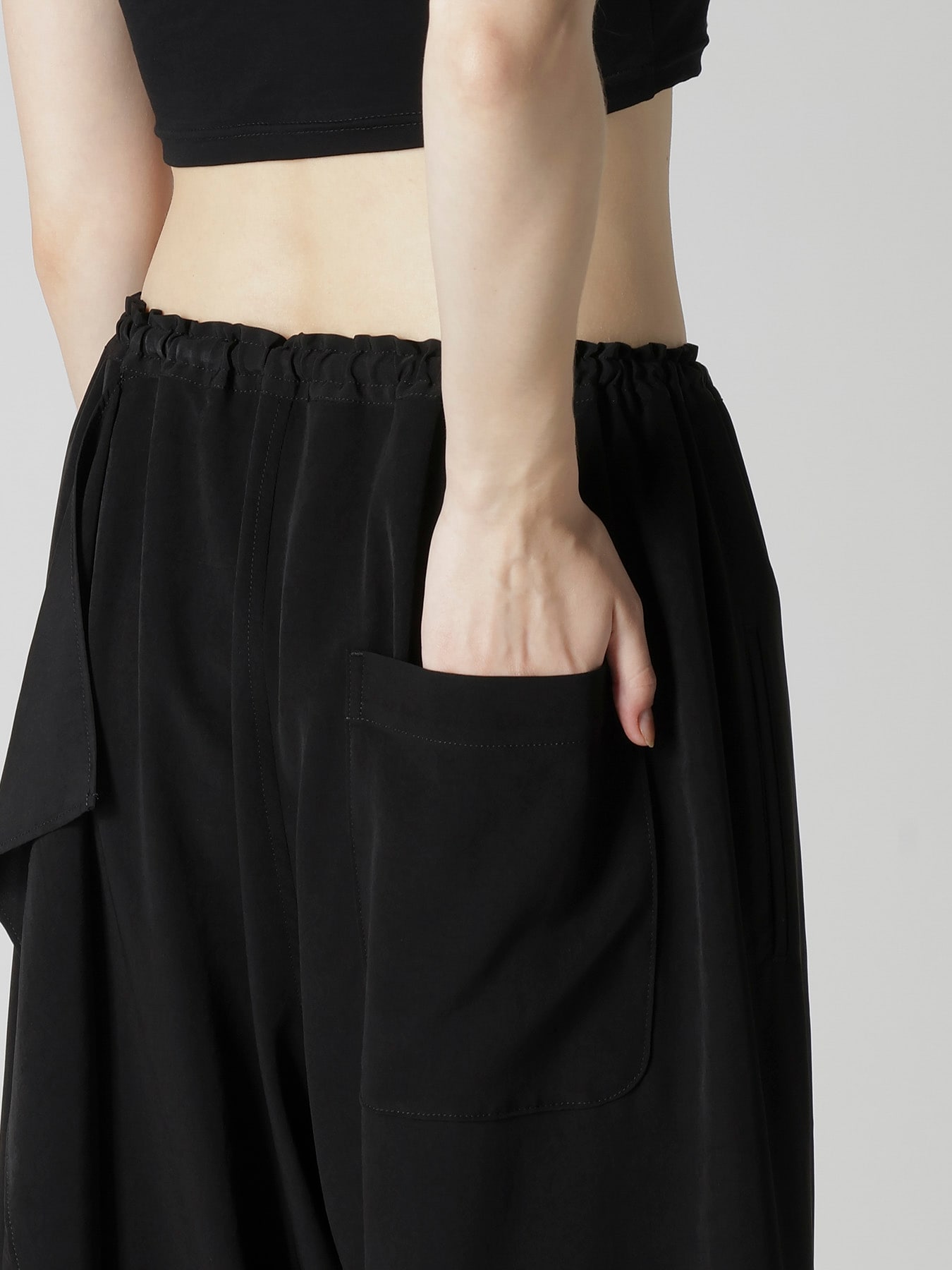 TA/PE CREPE DE CHINE LEFT DRAPE PANTS